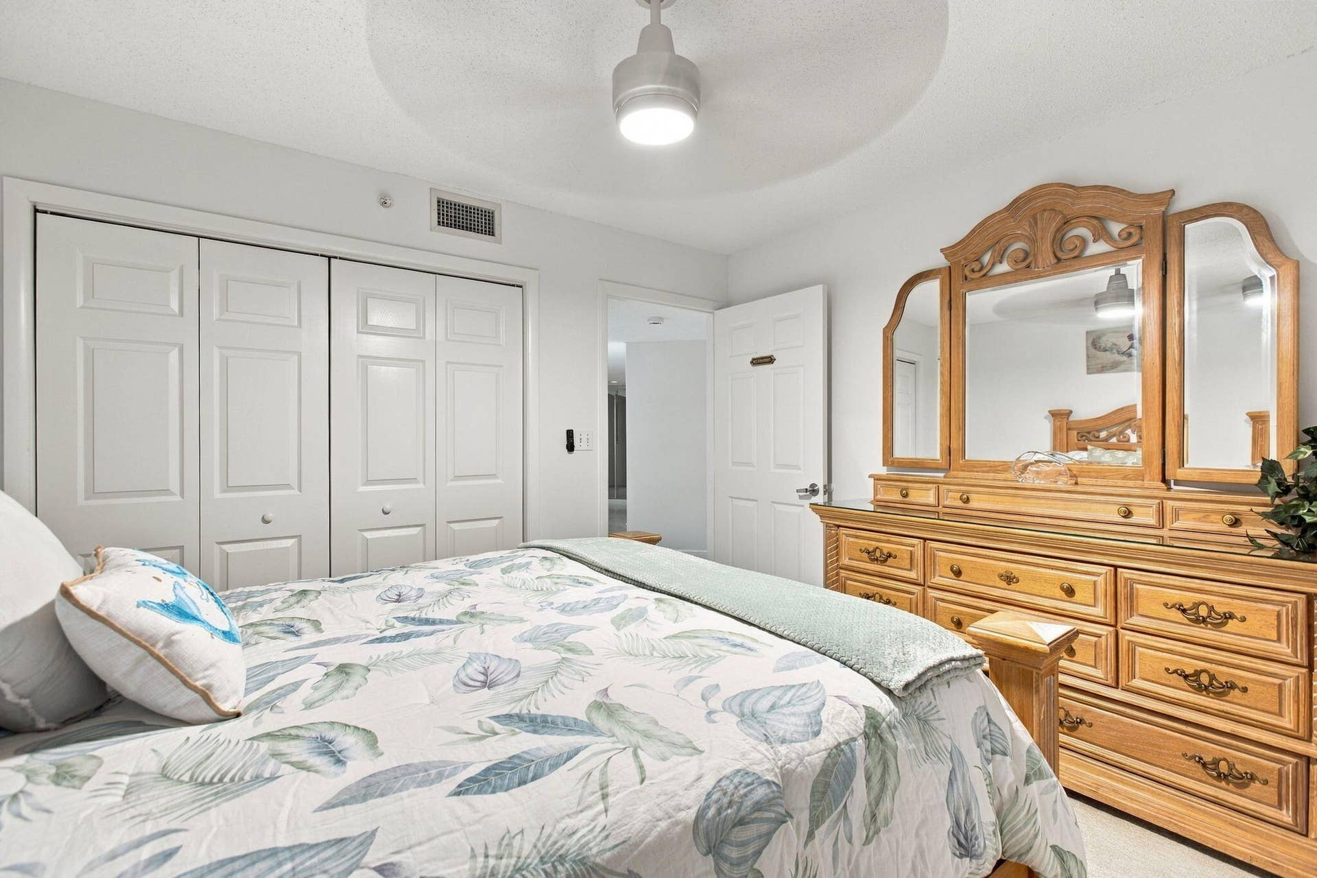 3880 N Hwy A1A, #503, Hutchinson Island, FL 34949 28-web-or-mls-7T7A8910