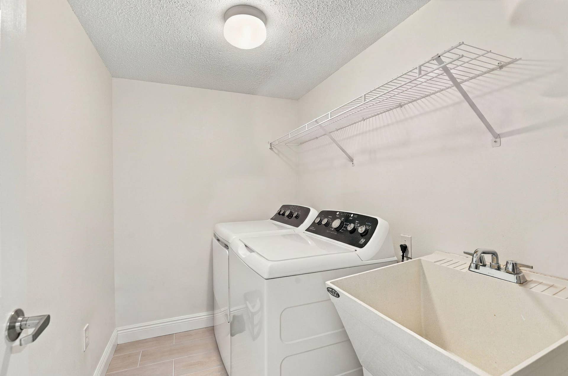 3880 N Hwy A1A, #503, Hutchinson Island, FL 34949 34-web-or-mls-0V8A8950