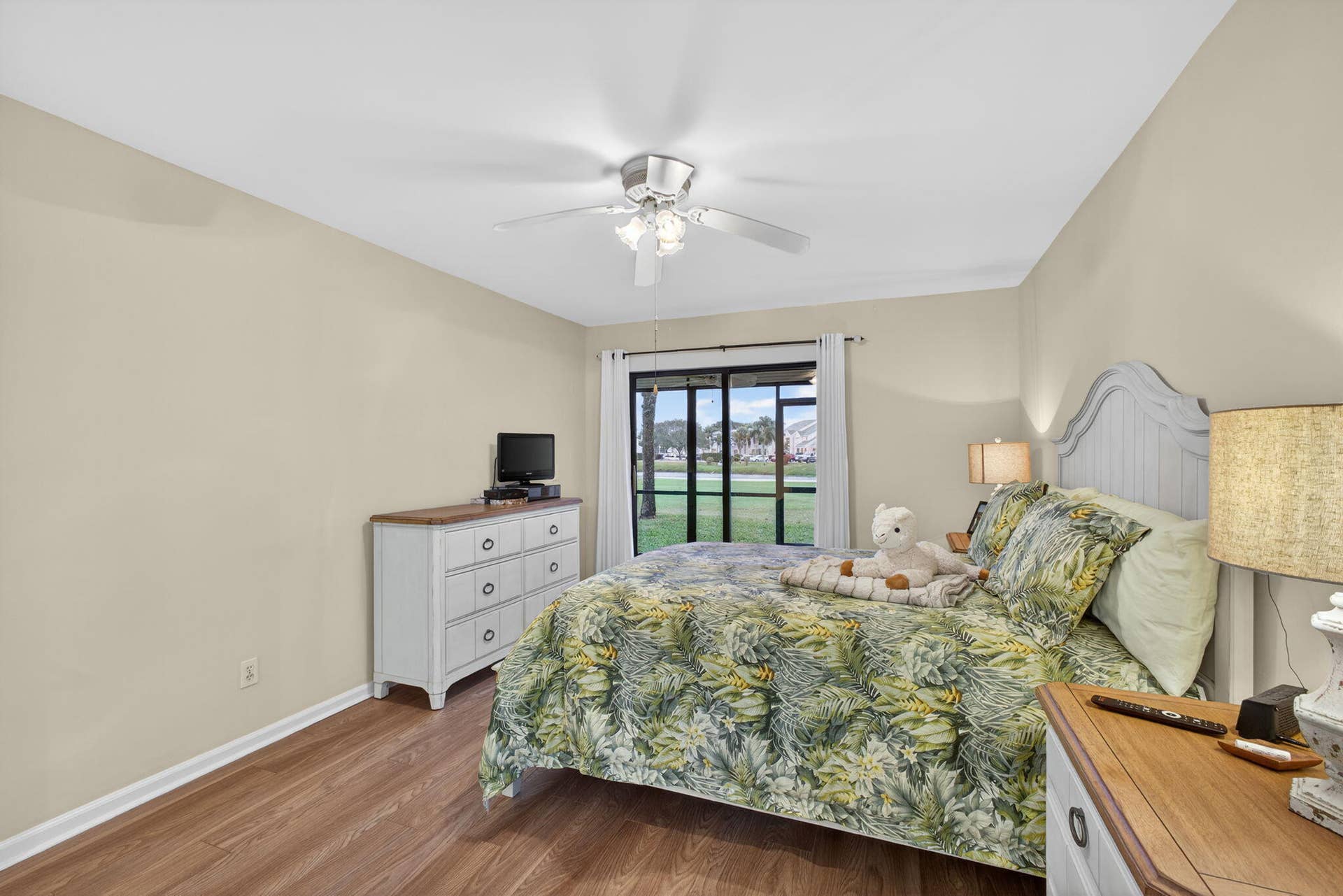2041 Keystone Drive, #F, Jupiter, FL 33458 39-web-or-mls-5D1A7965