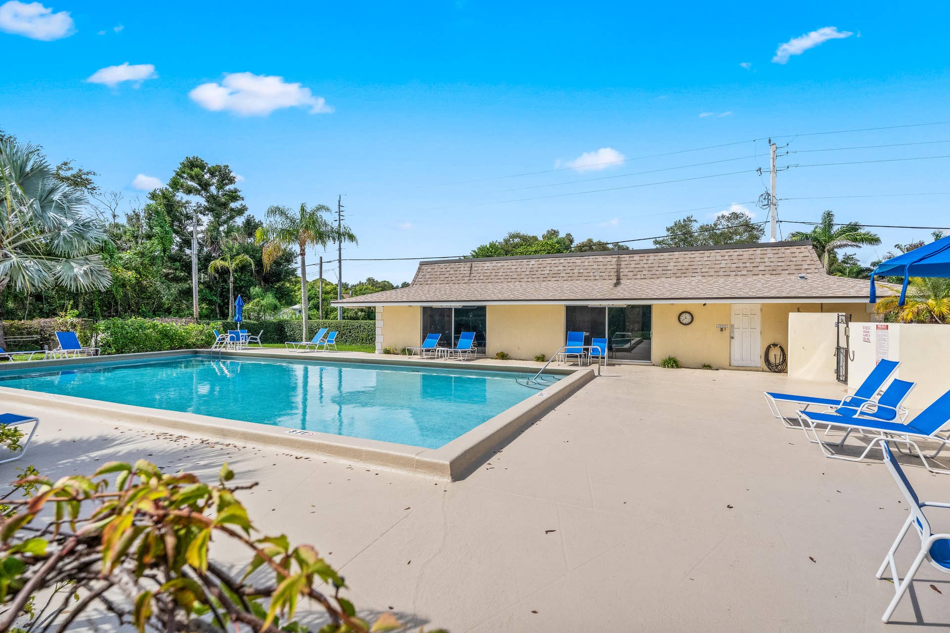 1166 6th Avenue, #15B, Vero Beach, FL 32960 Tropic Groves