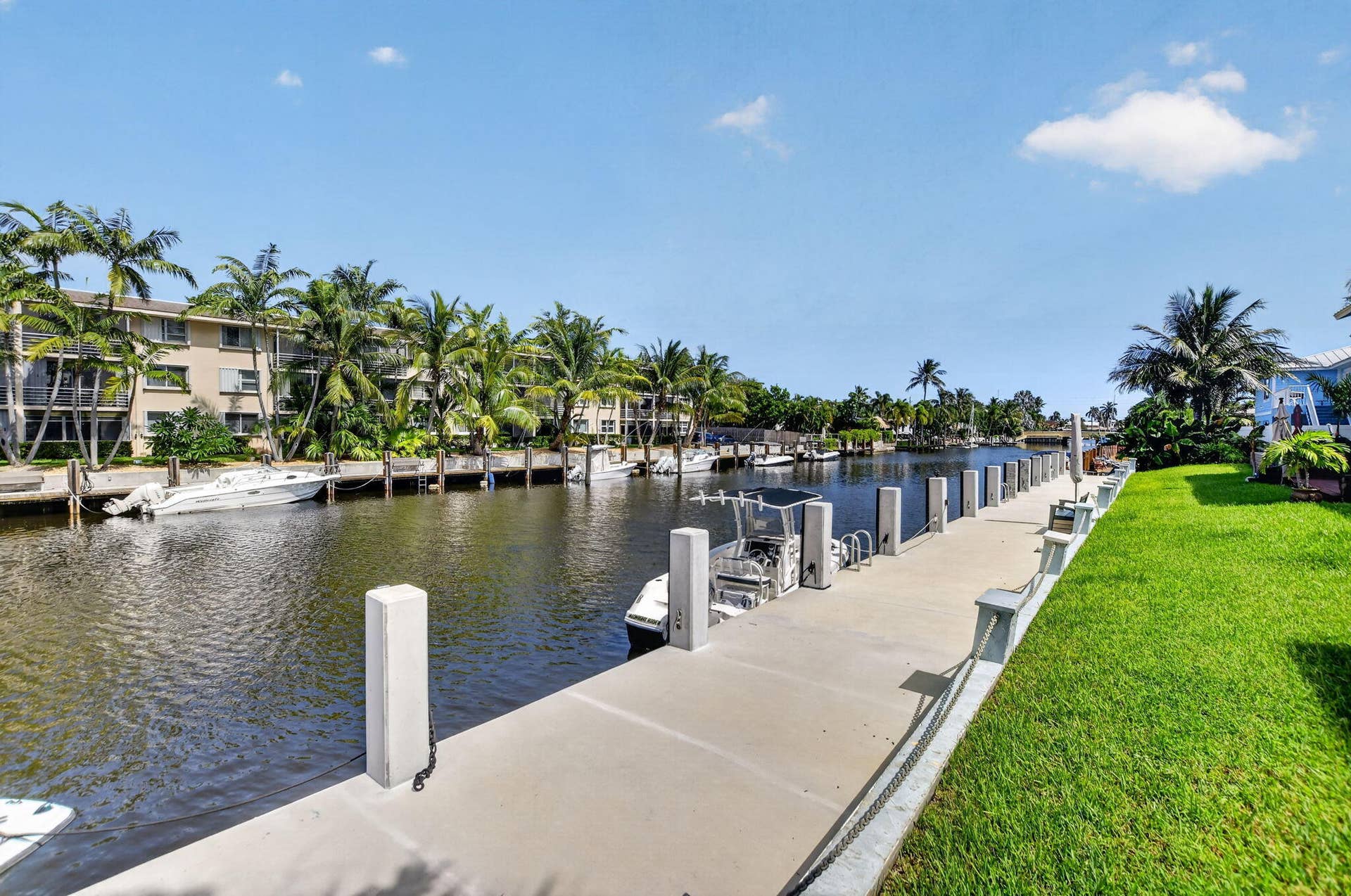 2107 NE 44th Street, Lighthouse Point, FL 33064 Community Dock & 6 Slips