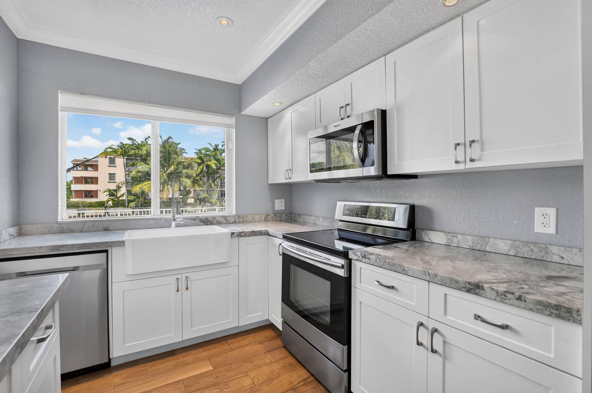 2107 NE 44th Street, Lighthouse Point, FL 33064 Kitchen