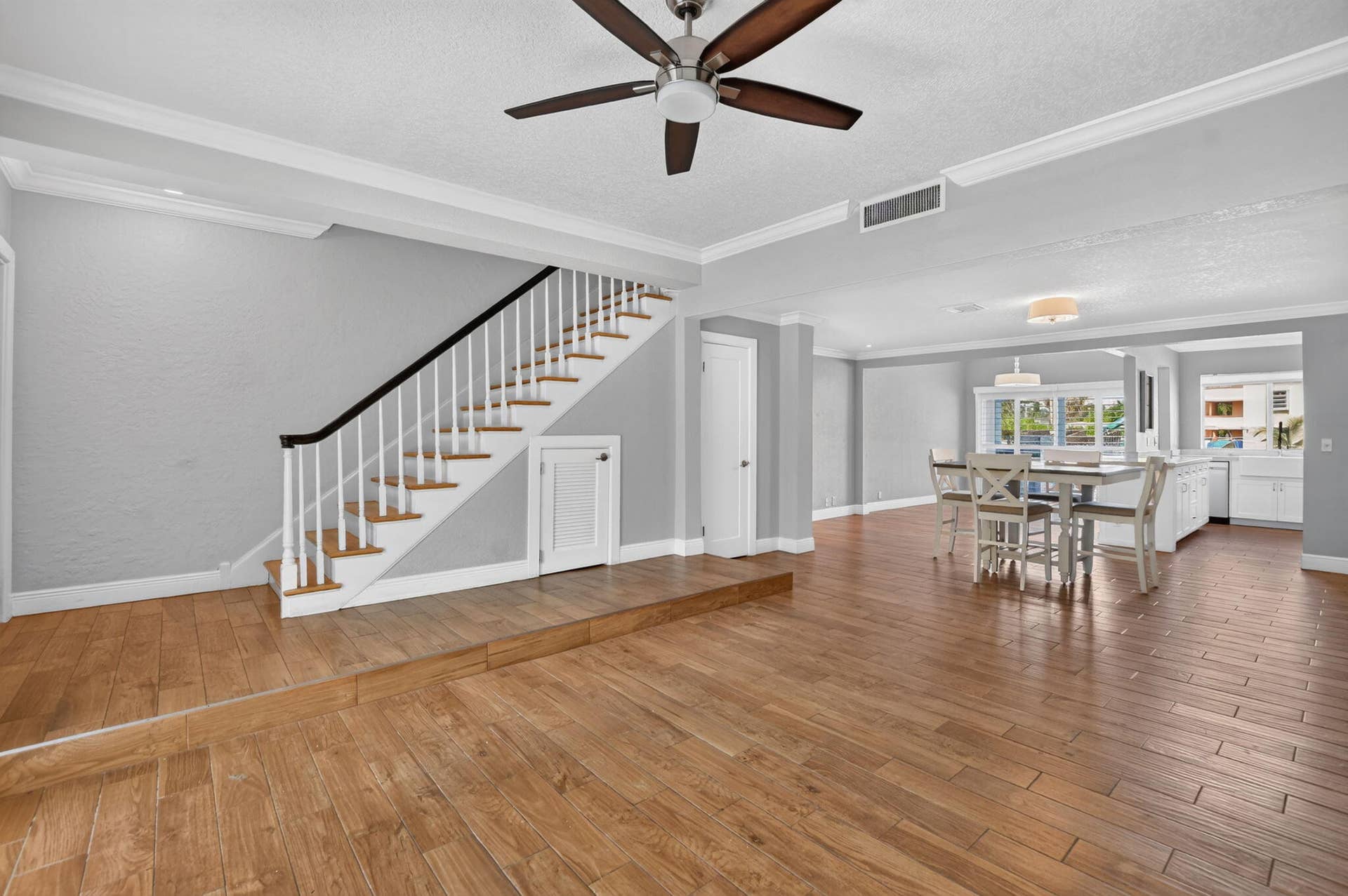 2107 NE 44th Street, Lighthouse Point, FL 33064 Living Room