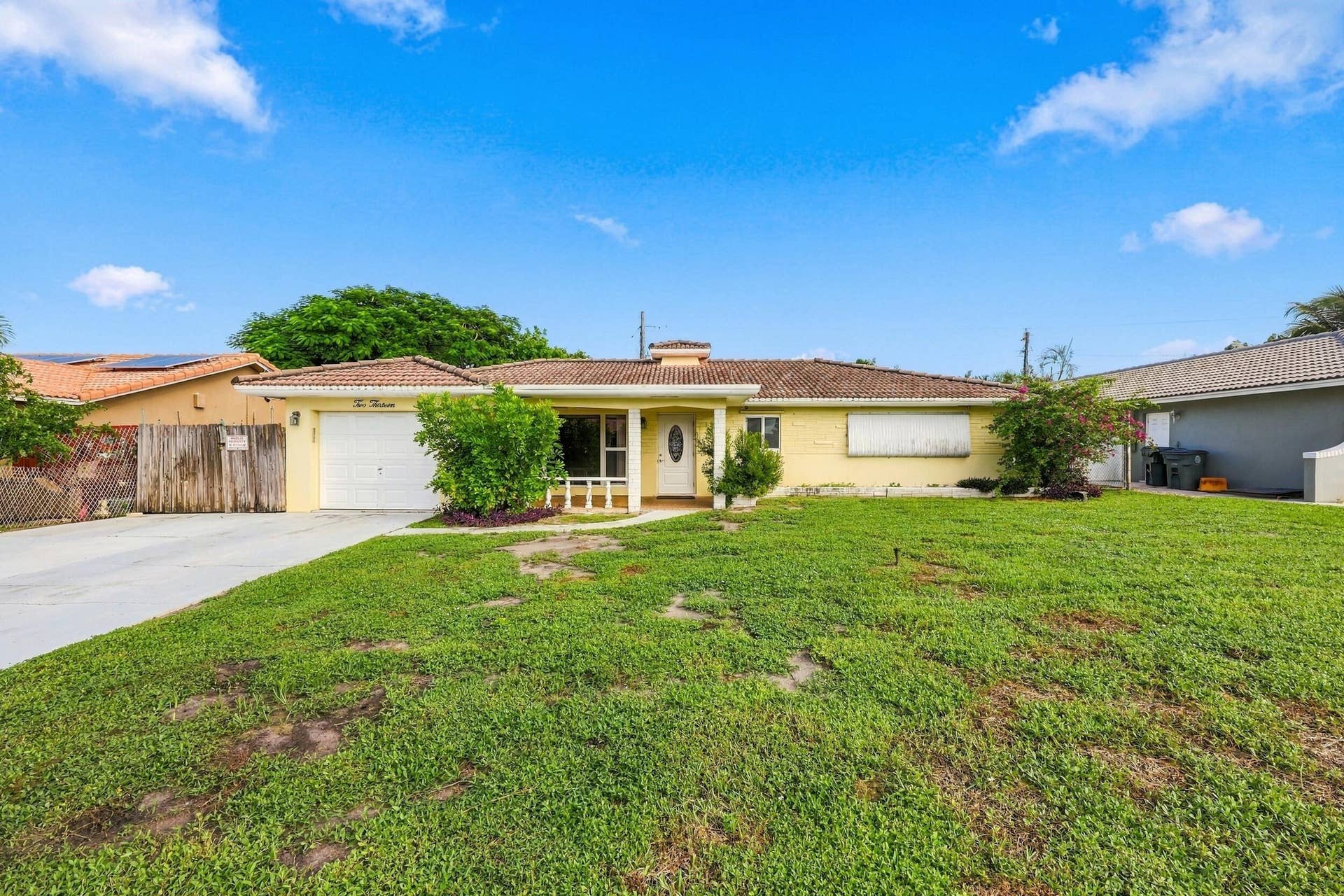 213 NE 24th Court, Boca Raton, FL 33431 Come experience life in one of East Boca's only no-HOA neighborhoods. This property is a blank slate for you to put your finishing touches on. Bring your boat, RV, or camper!