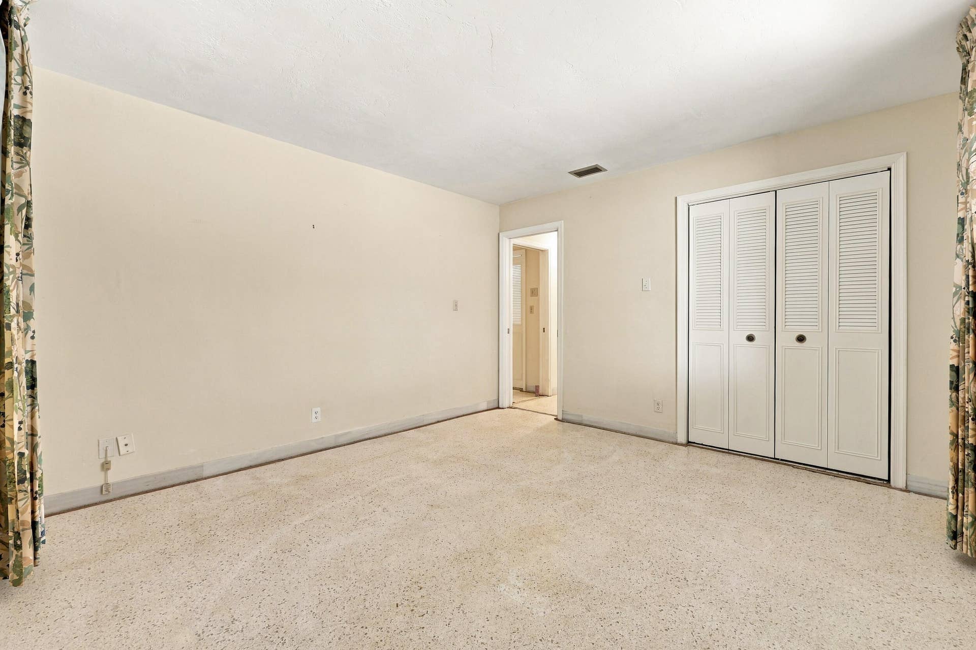 213 NE 24th Court, Boca Raton, FL 33431 The oversized secondary bedroom helps accommodate any size family or guests.