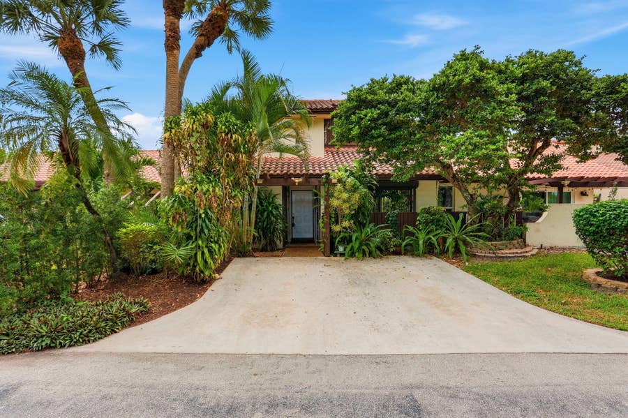Property photo for 6850 TIBURON Drive, Boca Raton, FL