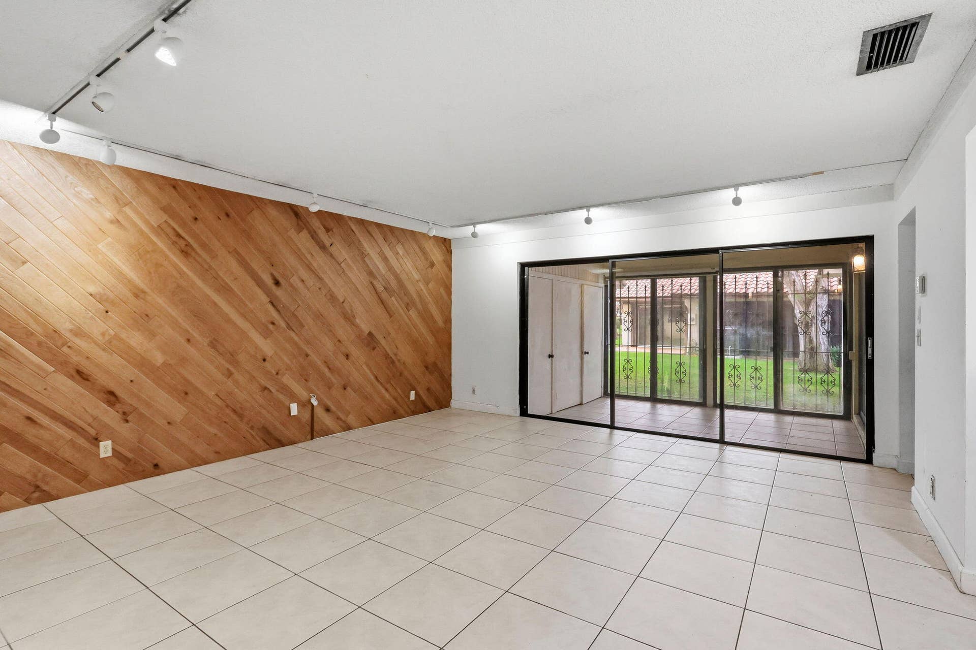 6850 TIBURON Drive, Boca Raton, FL 33433 6850 Tiburon Dr