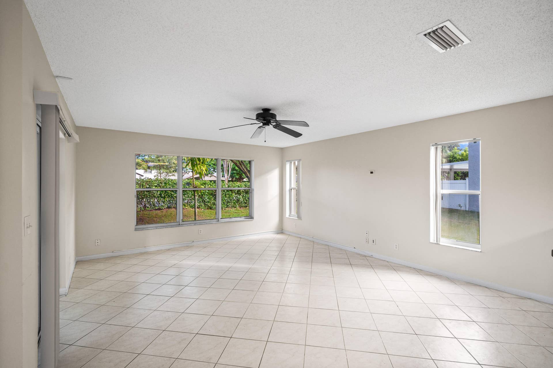 17621 SW 31ST Court, Miramar, FL 33029 DSC04918