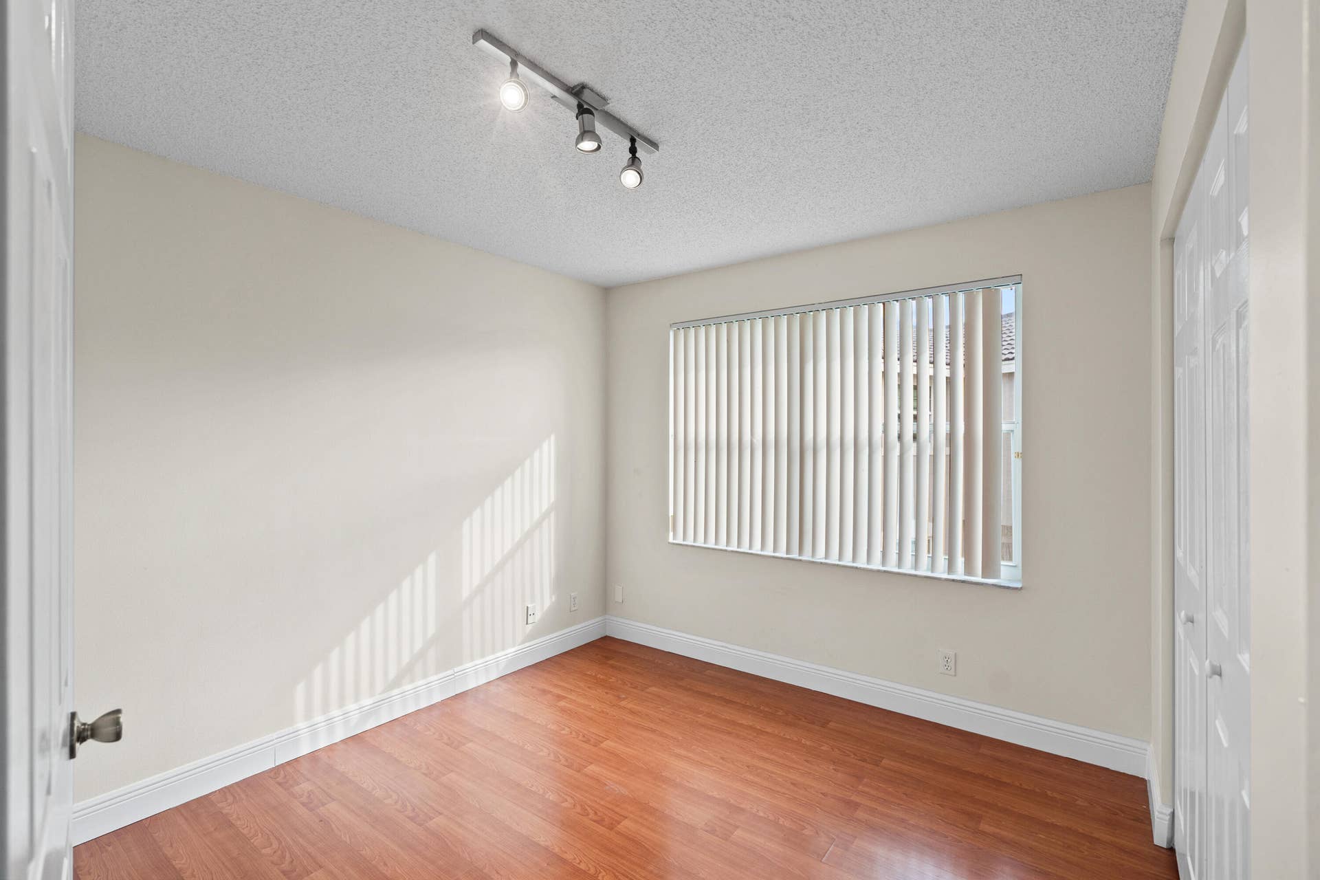17621 SW 31ST Court, Miramar, FL 33029 DSC05008