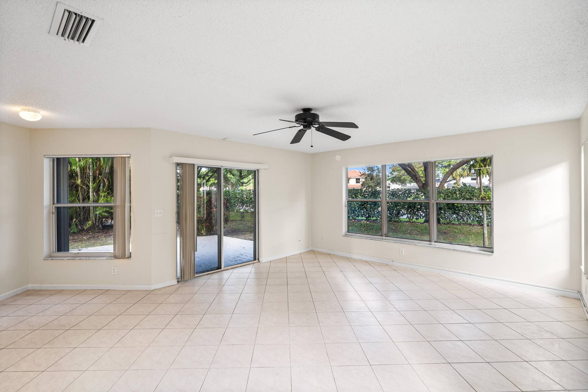 17621 SW 31ST Court, Miramar, FL 33029 DSC04924-2