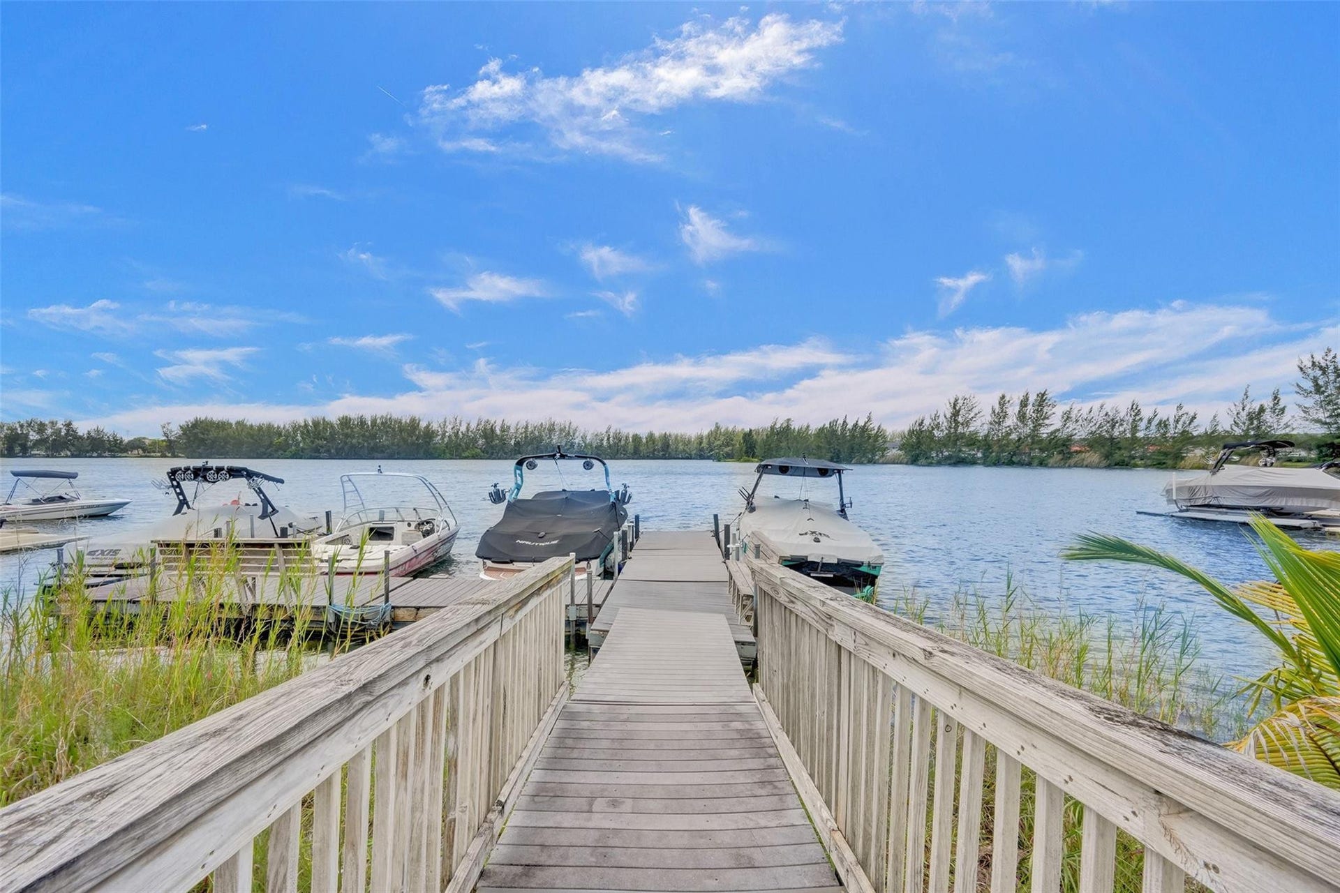 4059 CRYSTAL LAKE Drive, Deerfield Beach, Deerfield Beach, FL 33064 Photo 4