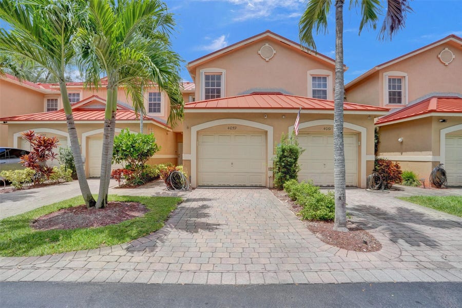 Property photo for 4059 CRYSTAL LAKE Drive, Deerfield Beach, FL