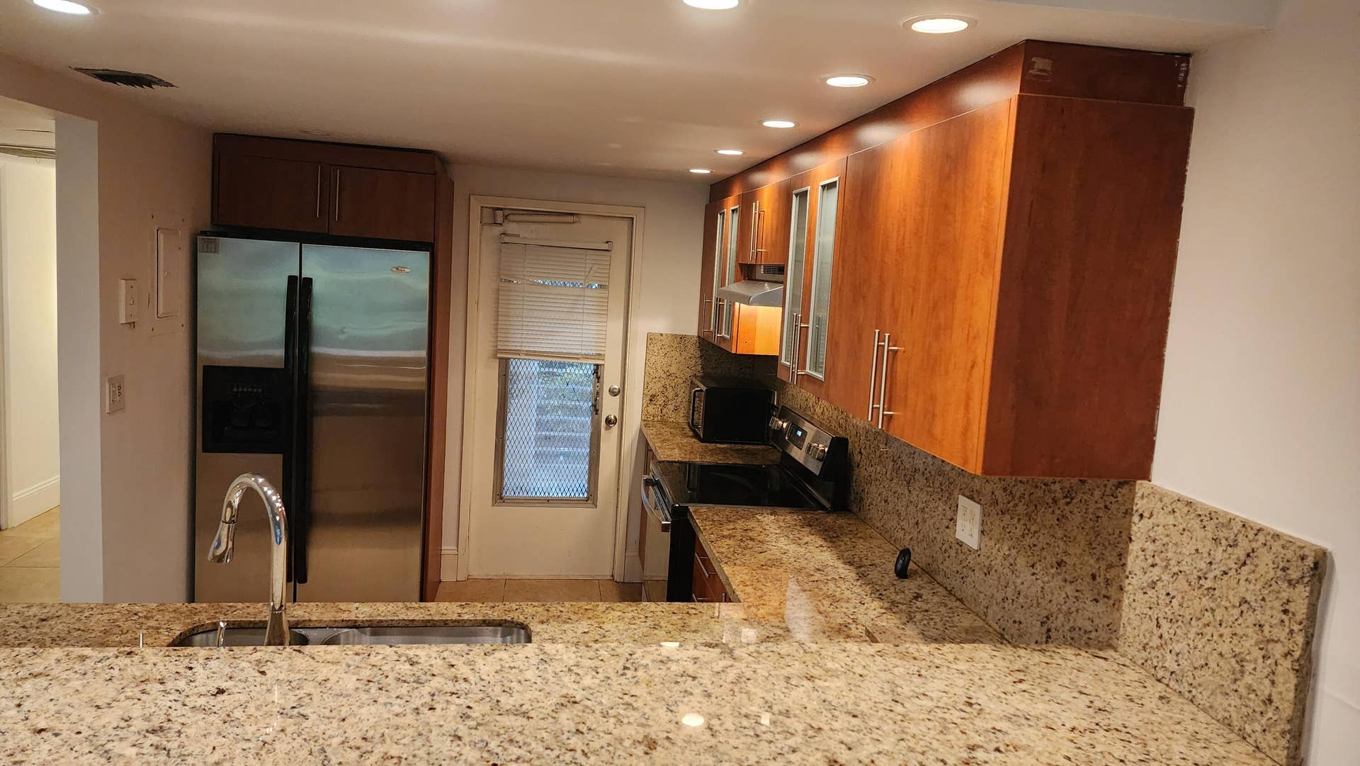 2851 S PALM AIRE Drive, #101, Pompano Beach, FL 33069 20260929_114738
