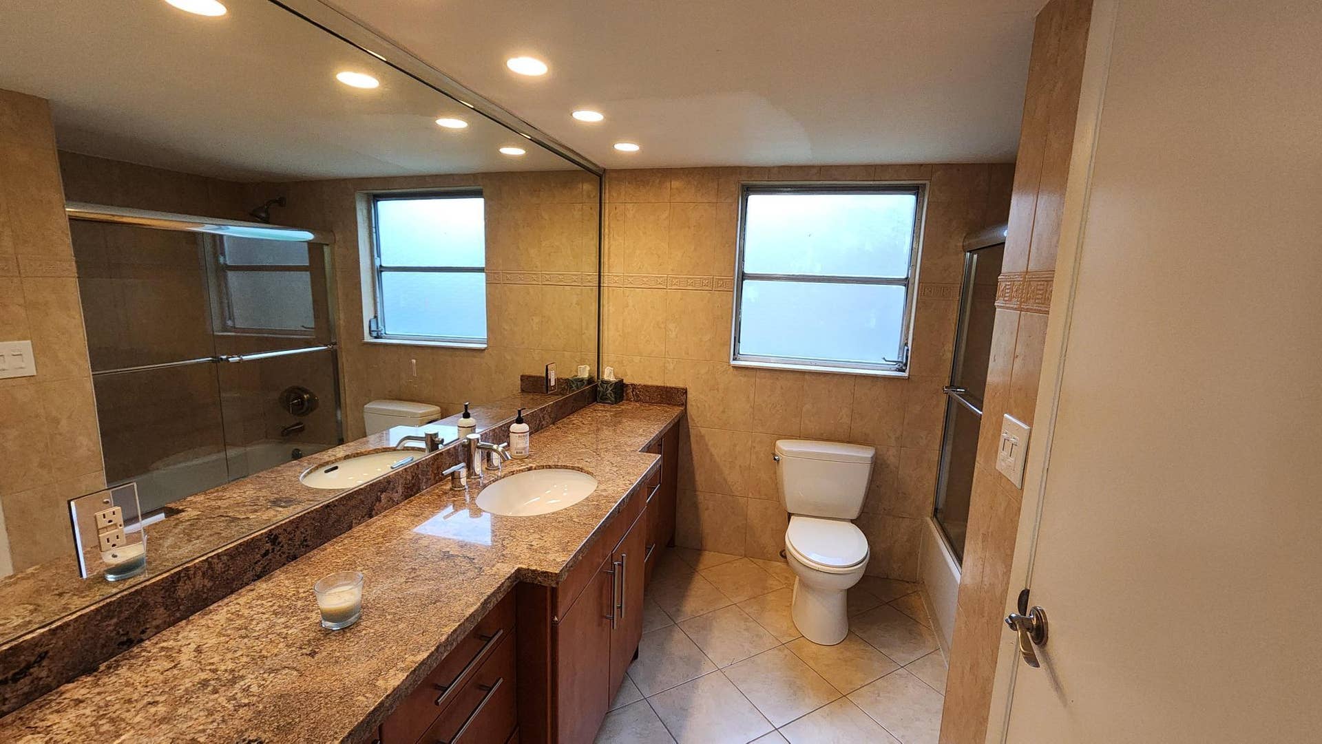 2851 S PALM AIRE Drive, #101, Pompano Beach, FL 33069 20260929_115850