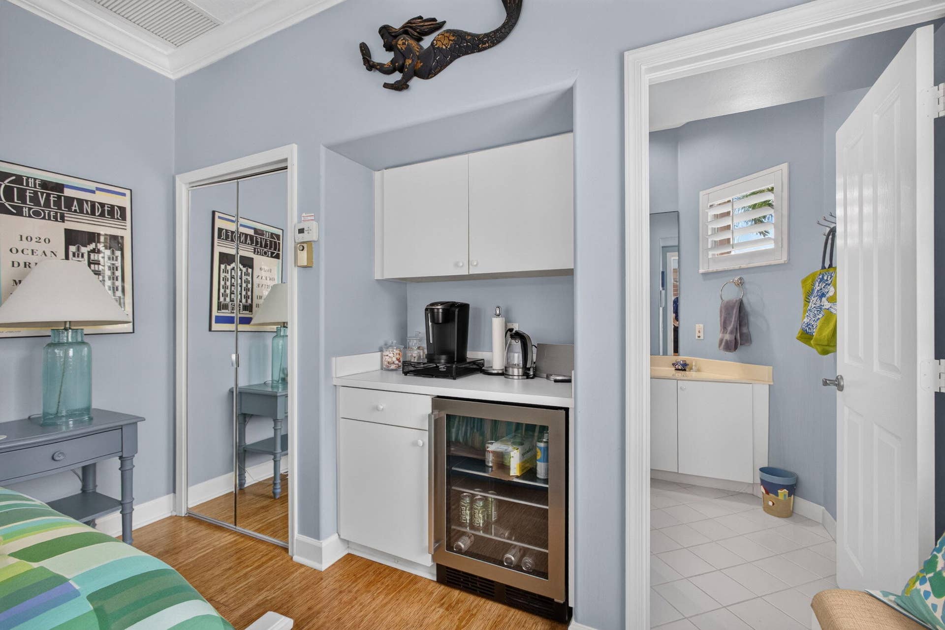 8863 LAKES Boulevard, West Palm Beach, FL 33412 Guest Suite
