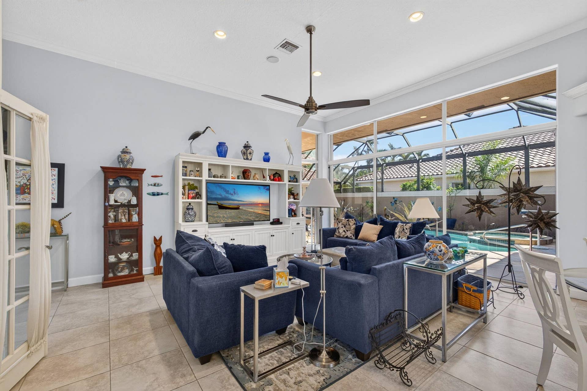 8863 LAKES Boulevard, West Palm Beach, FL 33412 Family Room
