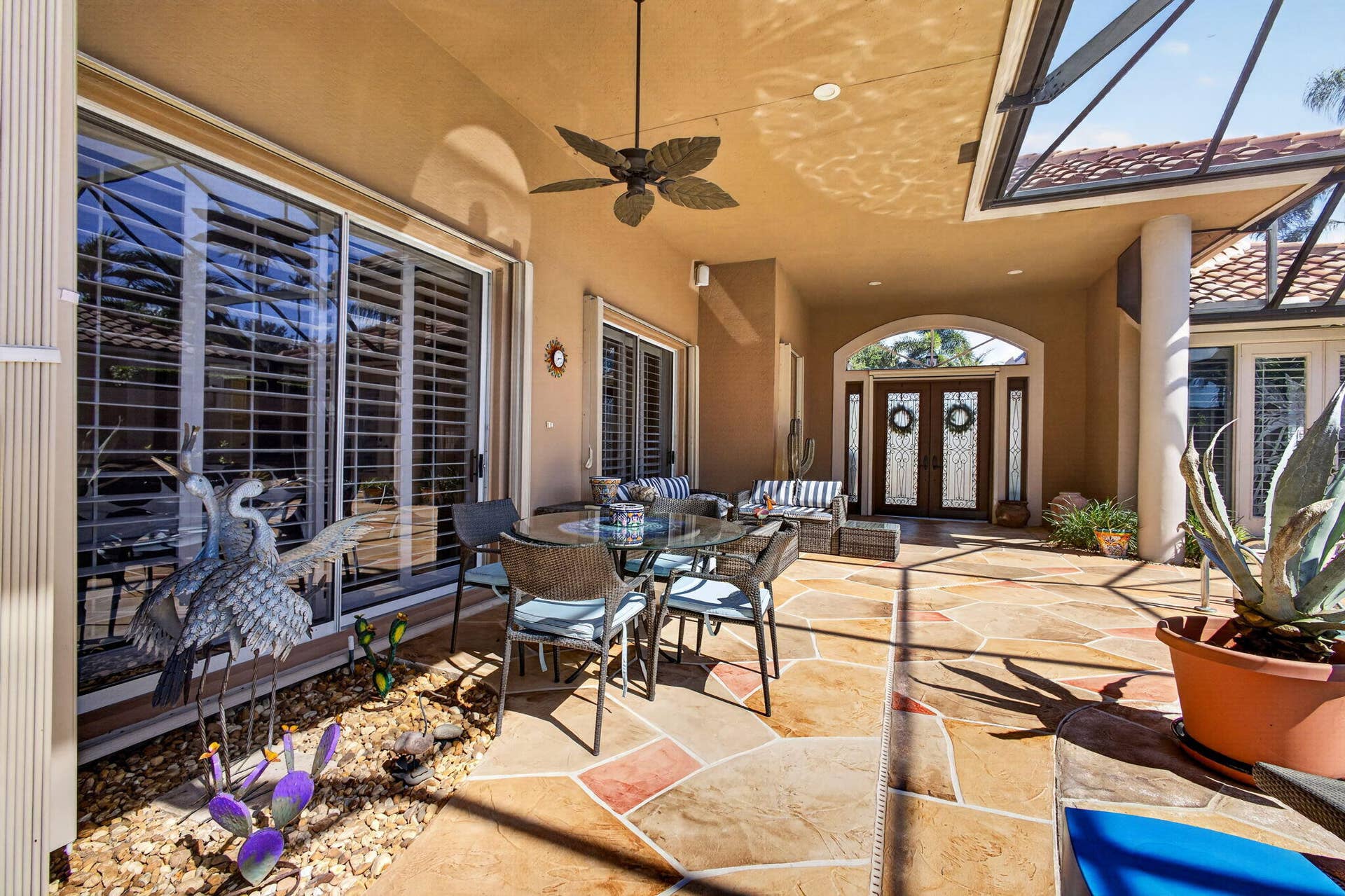 8863 LAKES Boulevard, West Palm Beach, FL 33412 Patio
