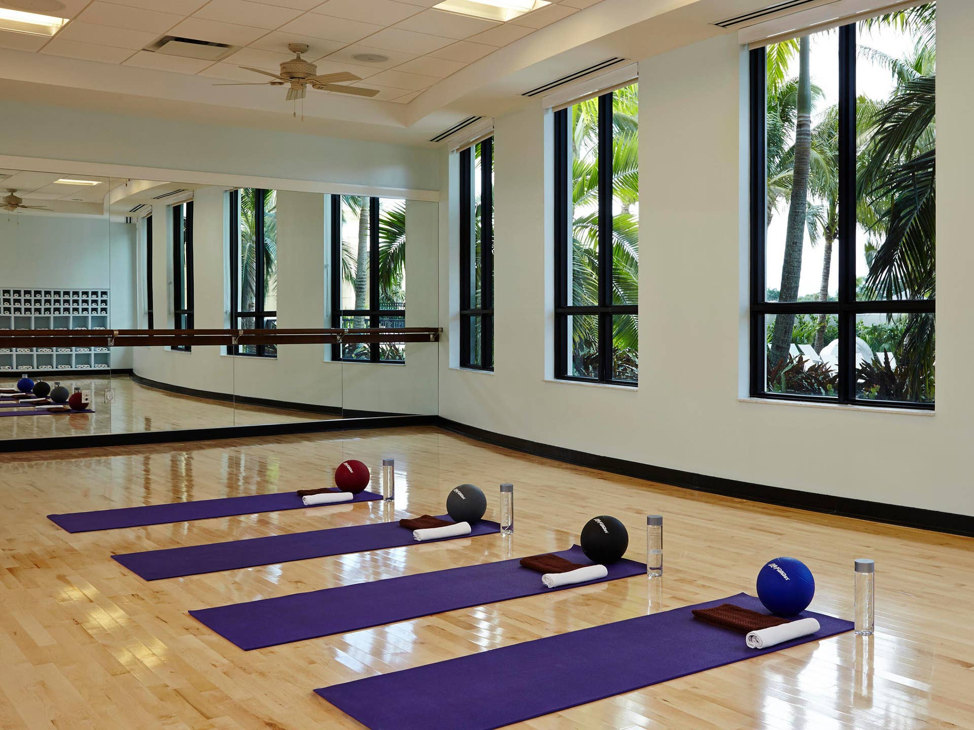 8863 LAKES Boulevard, West Palm Beach, FL 33412 CLUB - Fitness Studio