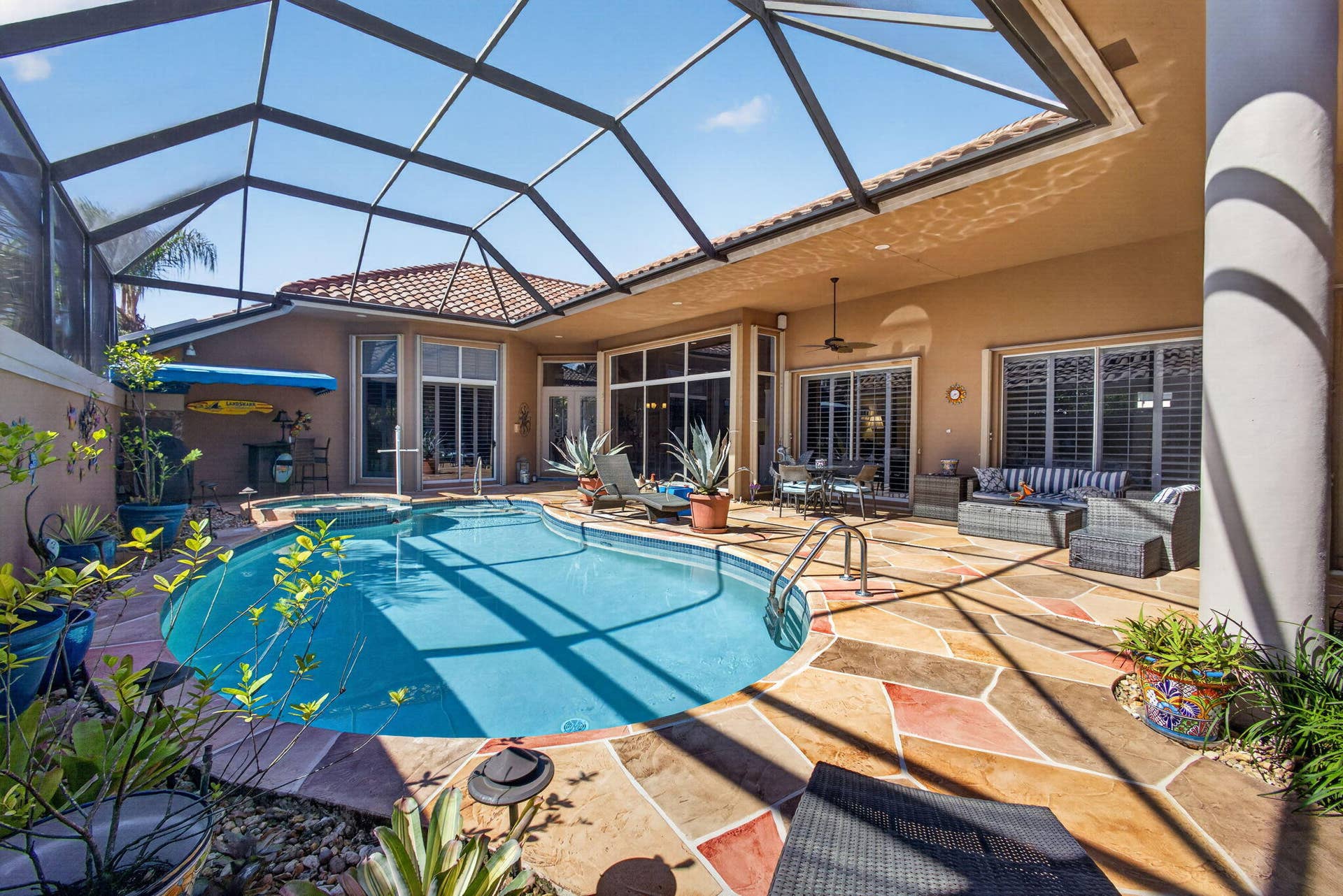 8863 LAKES Boulevard, West Palm Beach, FL 33412 Patio