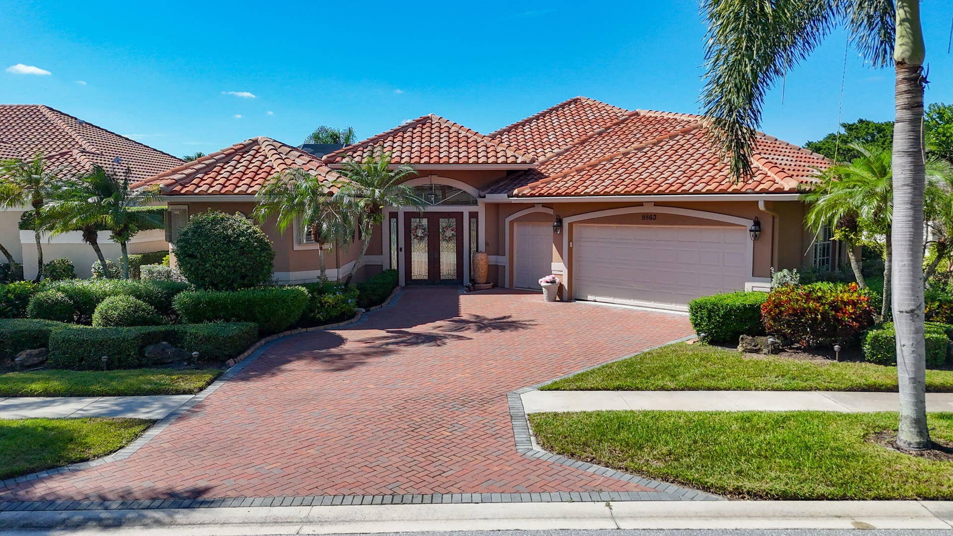 8863 LAKES Boulevard, West Palm Beach, FL 33412 Front of Home