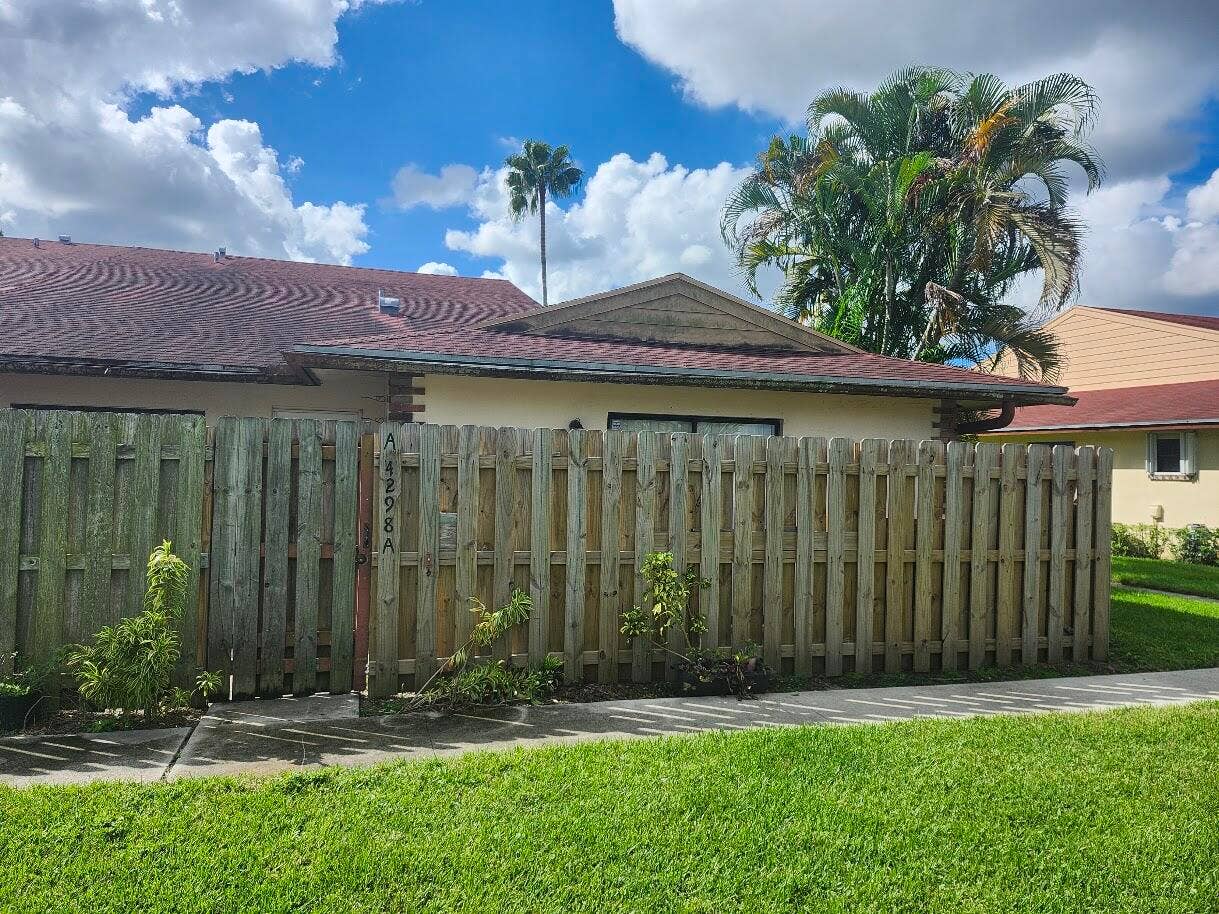 4298 Woodstock Drive, #A, West Palm Beach, West Palm Beach, FL 33409 20261006_105032