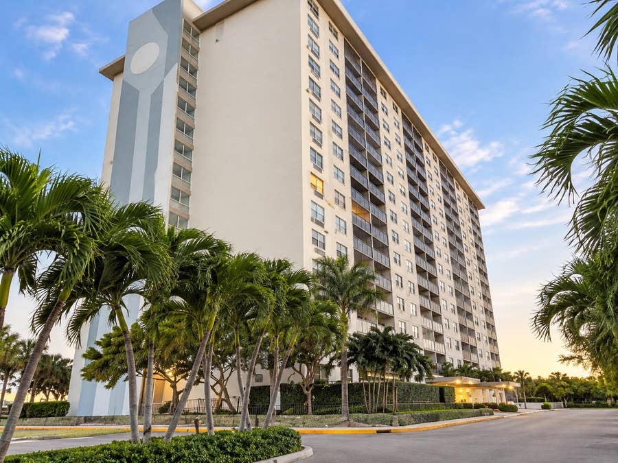 Property photo for 400 Kings Point Drive, #1030, Sunny Isles Beach, FL