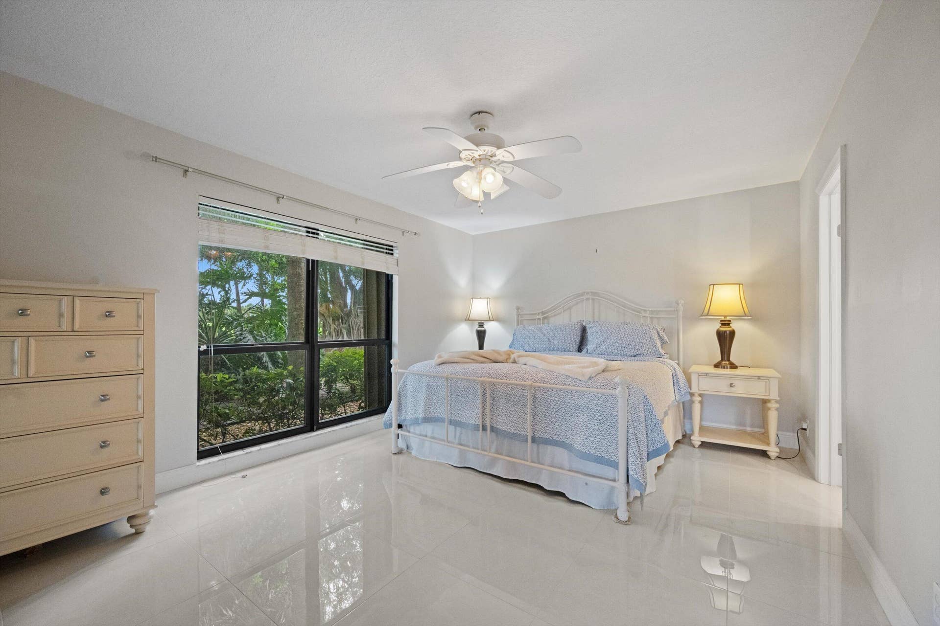 460 BRACKENWOOD Lane S, Palm Beach Gardens, FL 33418 20-DSC_4959-2