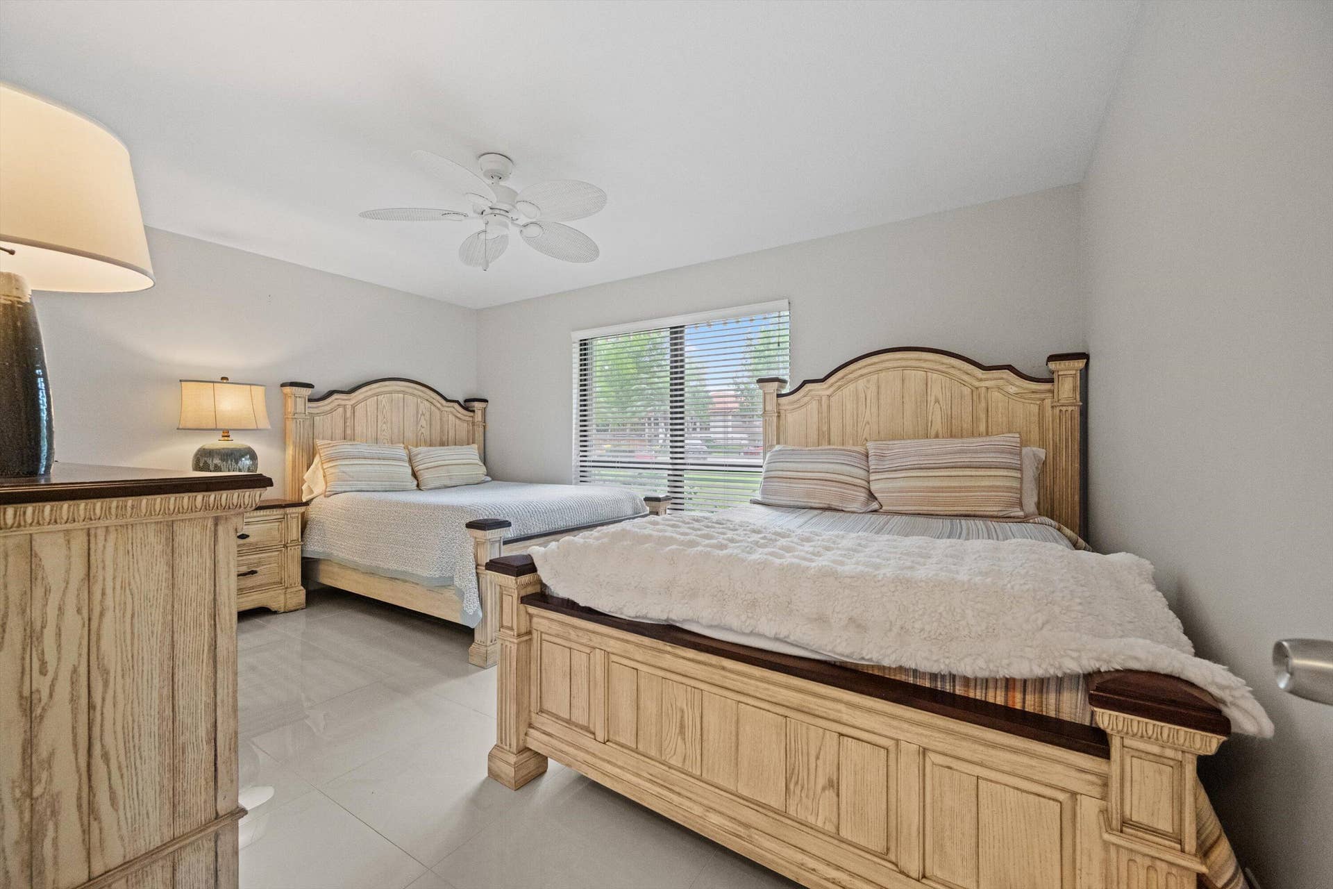 460 BRACKENWOOD Lane S, Palm Beach Gardens, FL 33418 13-DSC_4911-2
