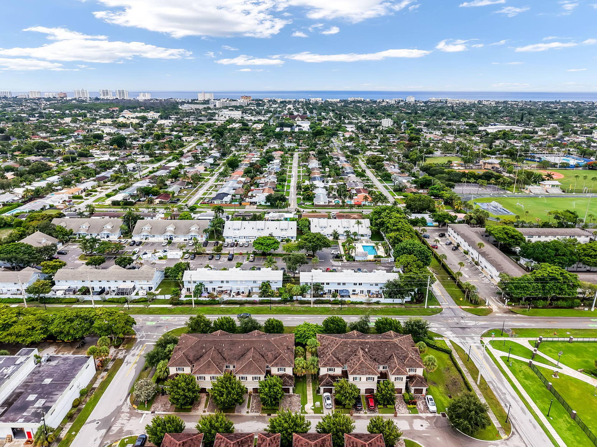 366 SE 1ST Way, Deerfield Beach, FL 33441 6-web-or-mls-DJI_20260729021324_0934_D