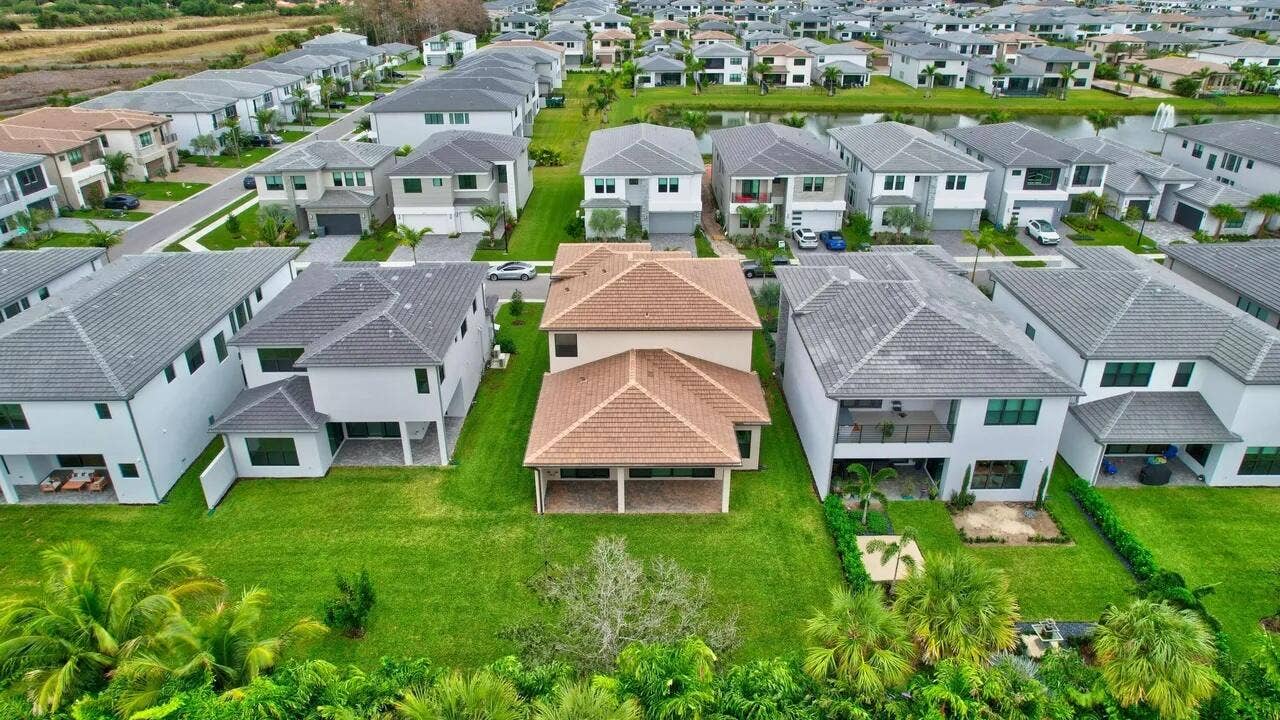 8612 Swinley Frst Way, Boca Raton, FL 33434 31-8612 SWINLEY FOREST WAY