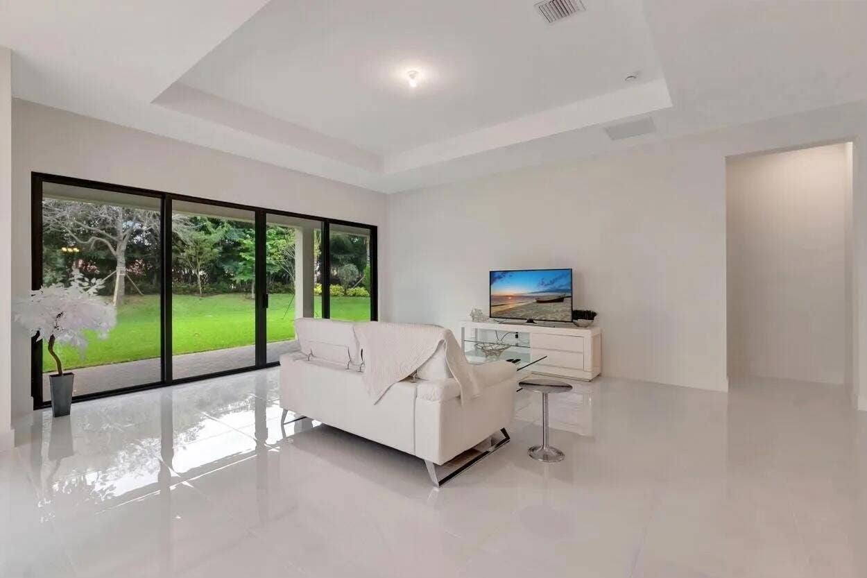8612 Swinley Frst Way, Boca Raton, FL 33434 6-8612 SWINLEY FOREST WAY