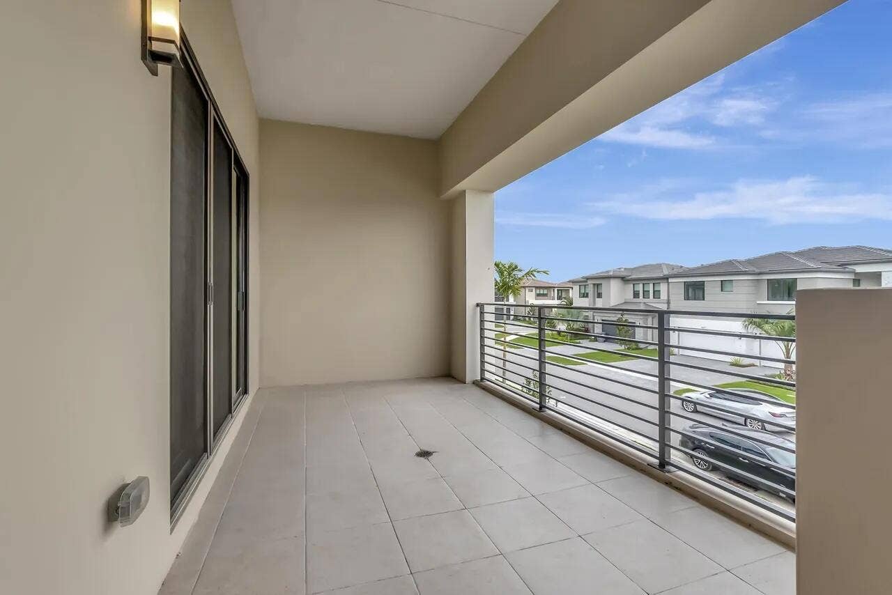 8612 Swinley Frst Way, Boca Raton, FL 33434 20-8612 SWINLEY FOREST WAY