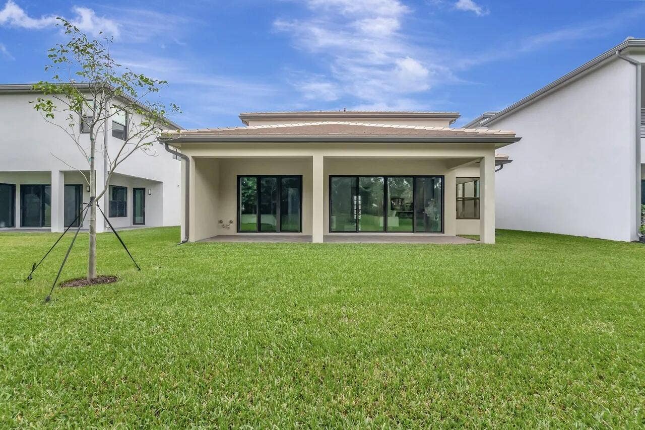 8612 Swinley Frst Way, Boca Raton, FL 33434 29-8612 SWINLEY FOREST WAY