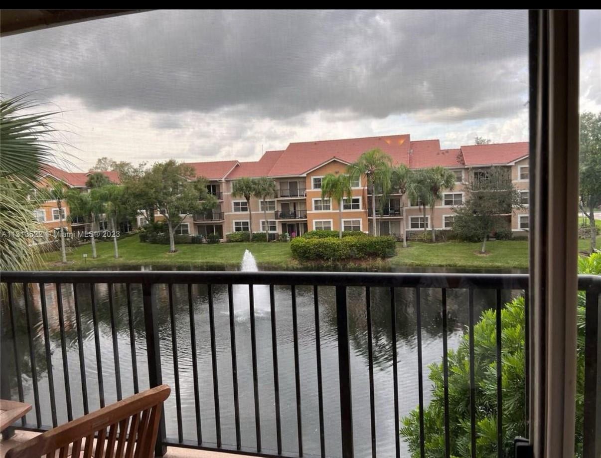 9055 WILES Road, #304, Coral Springs, FL 33067 Photo 4