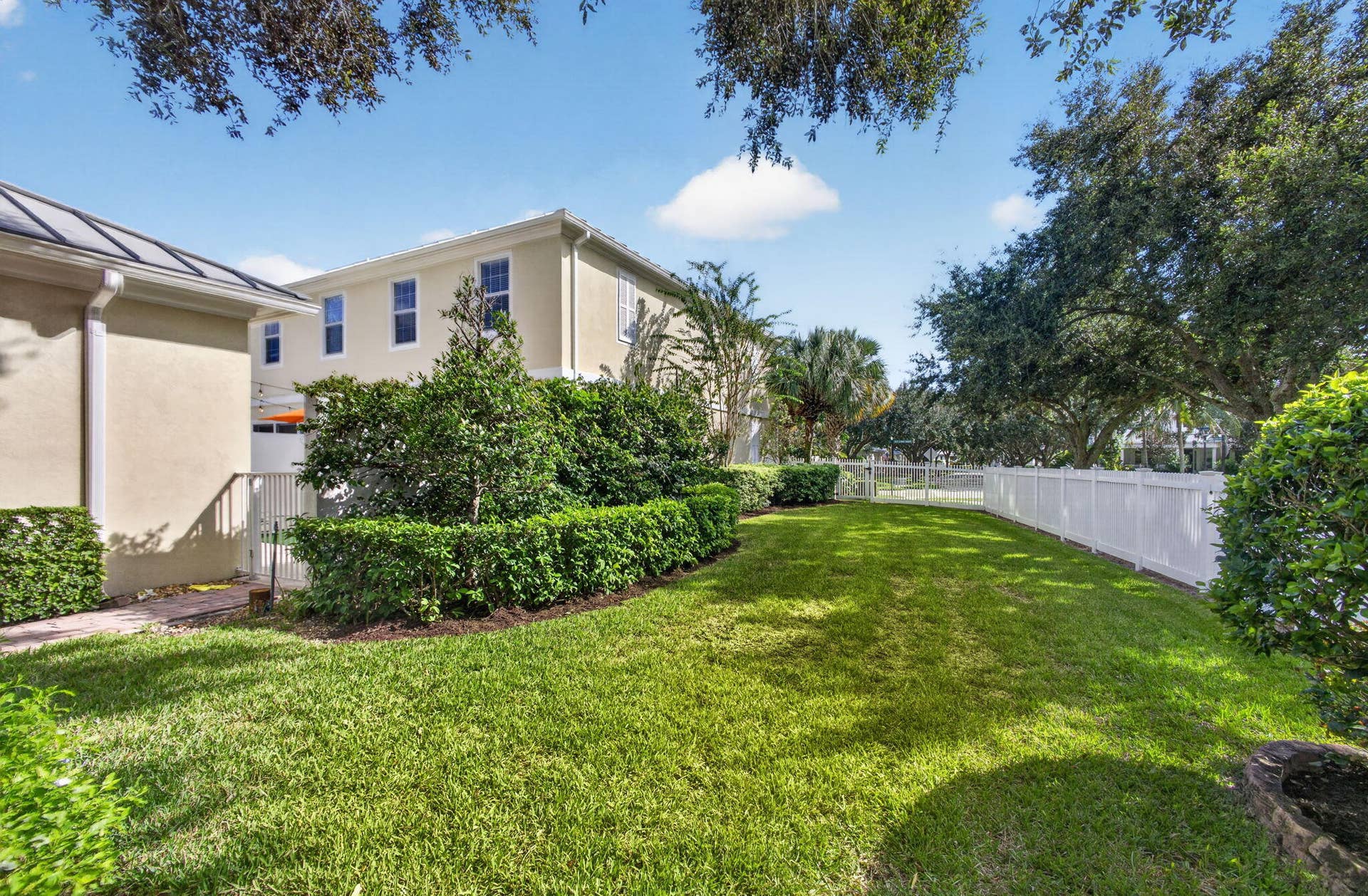 1043 Key Largo Street, Jupiter, FL 33458 Green Space for outside Living
