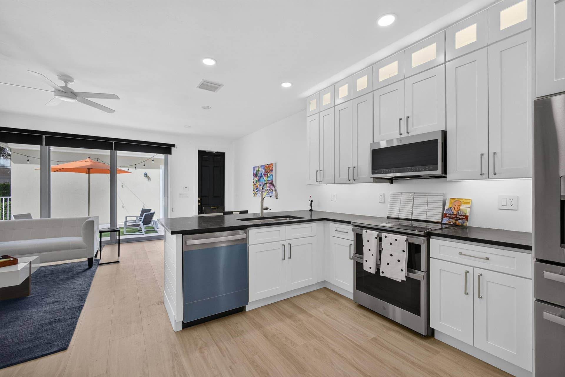 1043 Key Largo Street, Jupiter, FL 33458 Kitchen