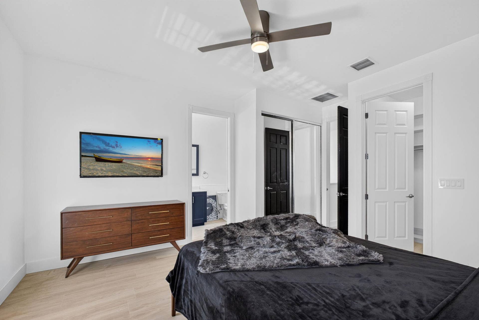 1043 Key Largo Street, Jupiter, FL 33458 Primary Bedroom
