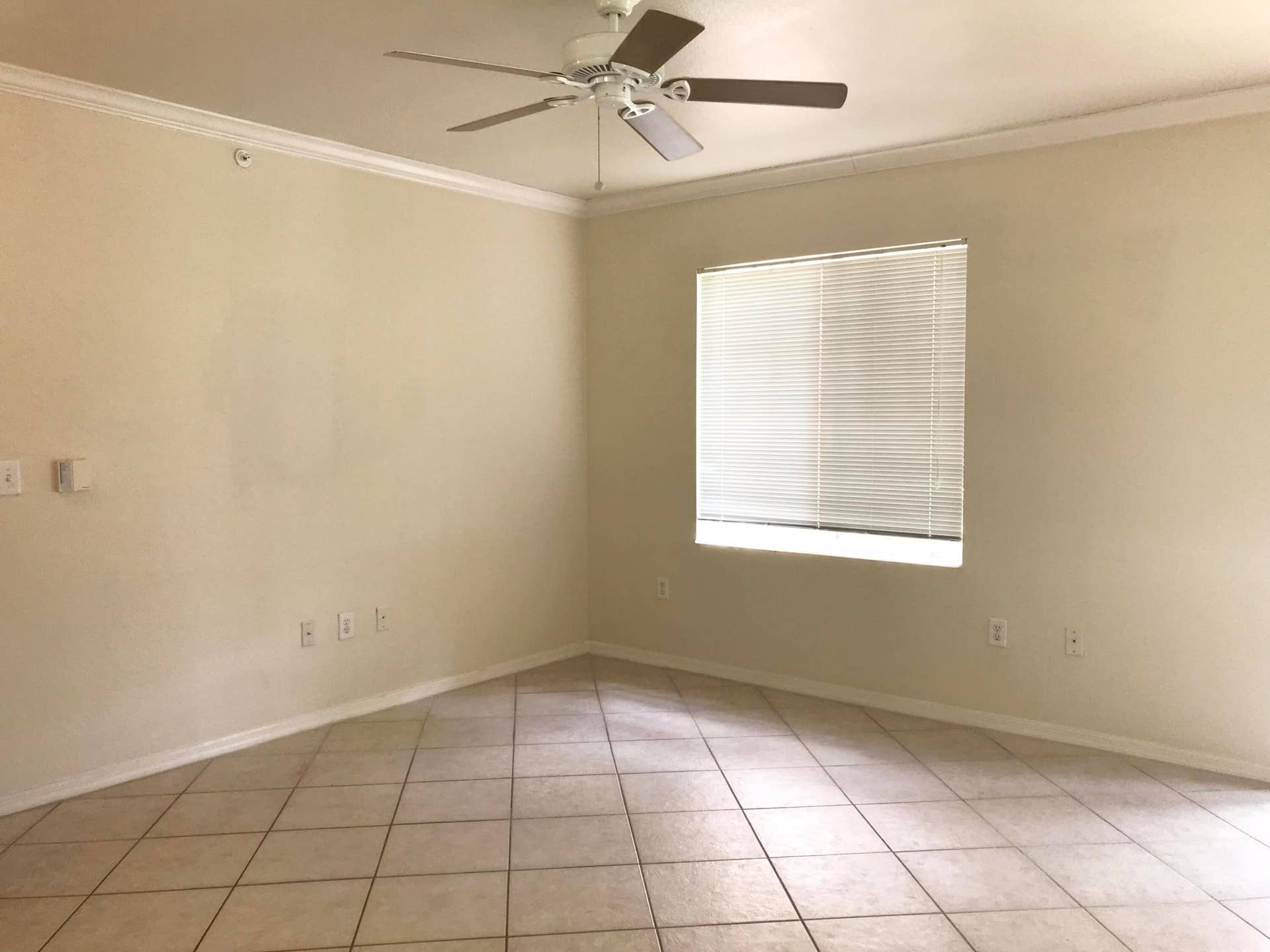 6533 EMERALD DUNES Drive, #107, West Palm Beach, West Palm Beach, FL 33411 living room