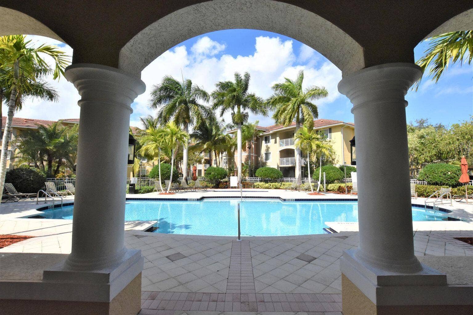 6533 EMERALD DUNES Drive, #107, West Palm Beach, West Palm Beach, FL 33411 1st clubhouse
