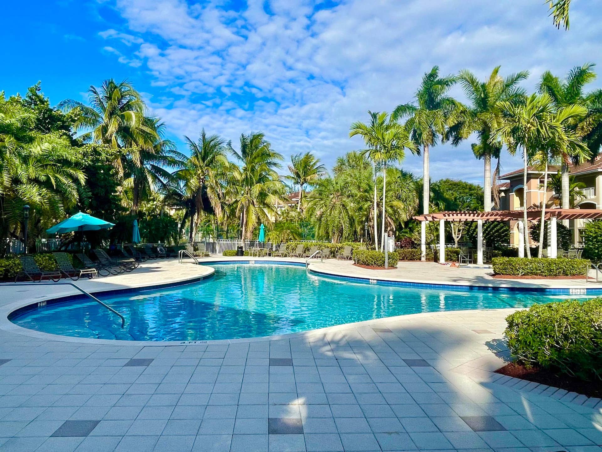 6533 EMERALD DUNES Drive, #107, West Palm Beach, West Palm Beach, FL 33411 2nd swiming pool