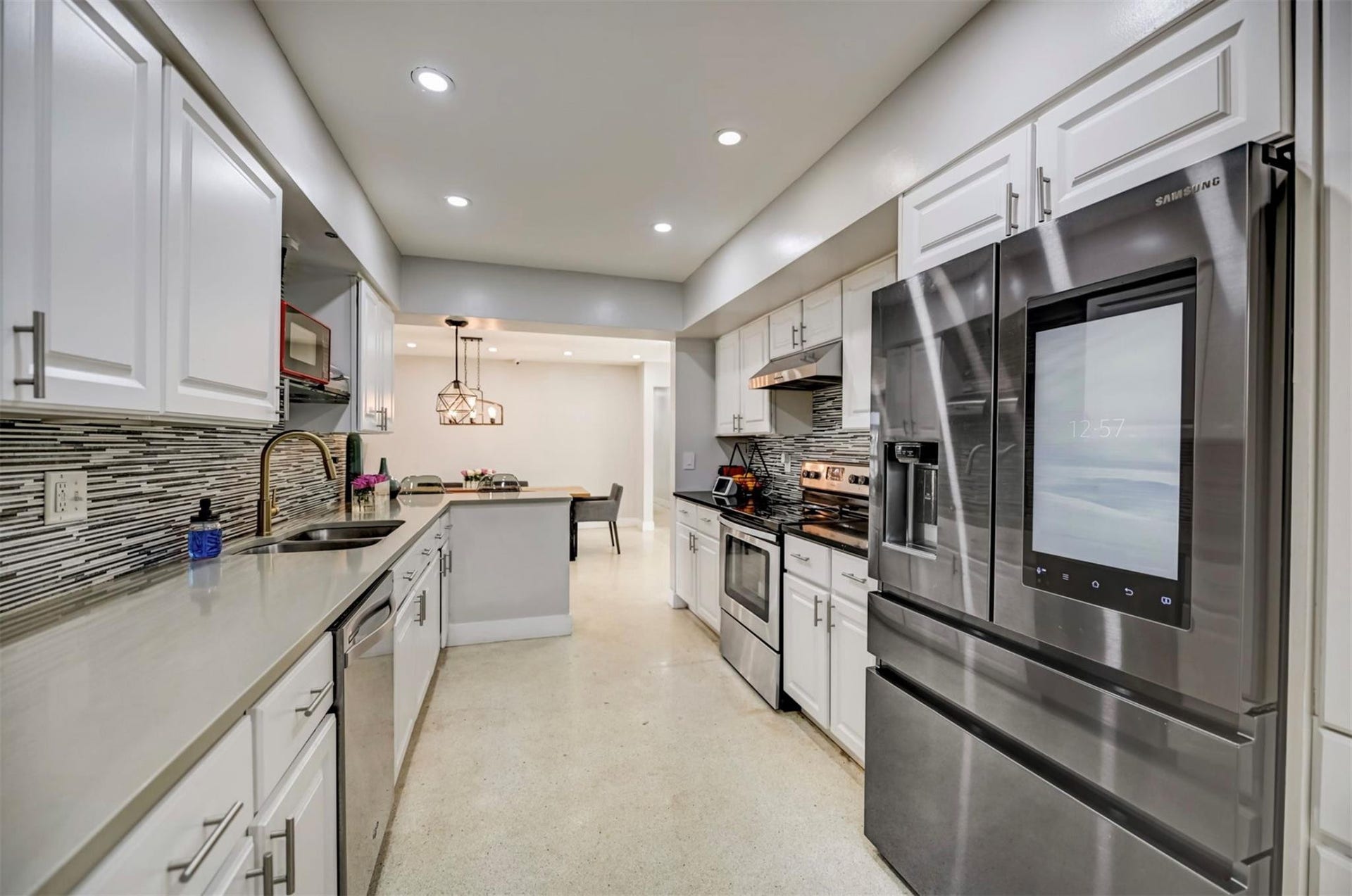 3325 MCKINLEY Street, #3325, Hollywood, Hollywood, FL 33021 Kitchen