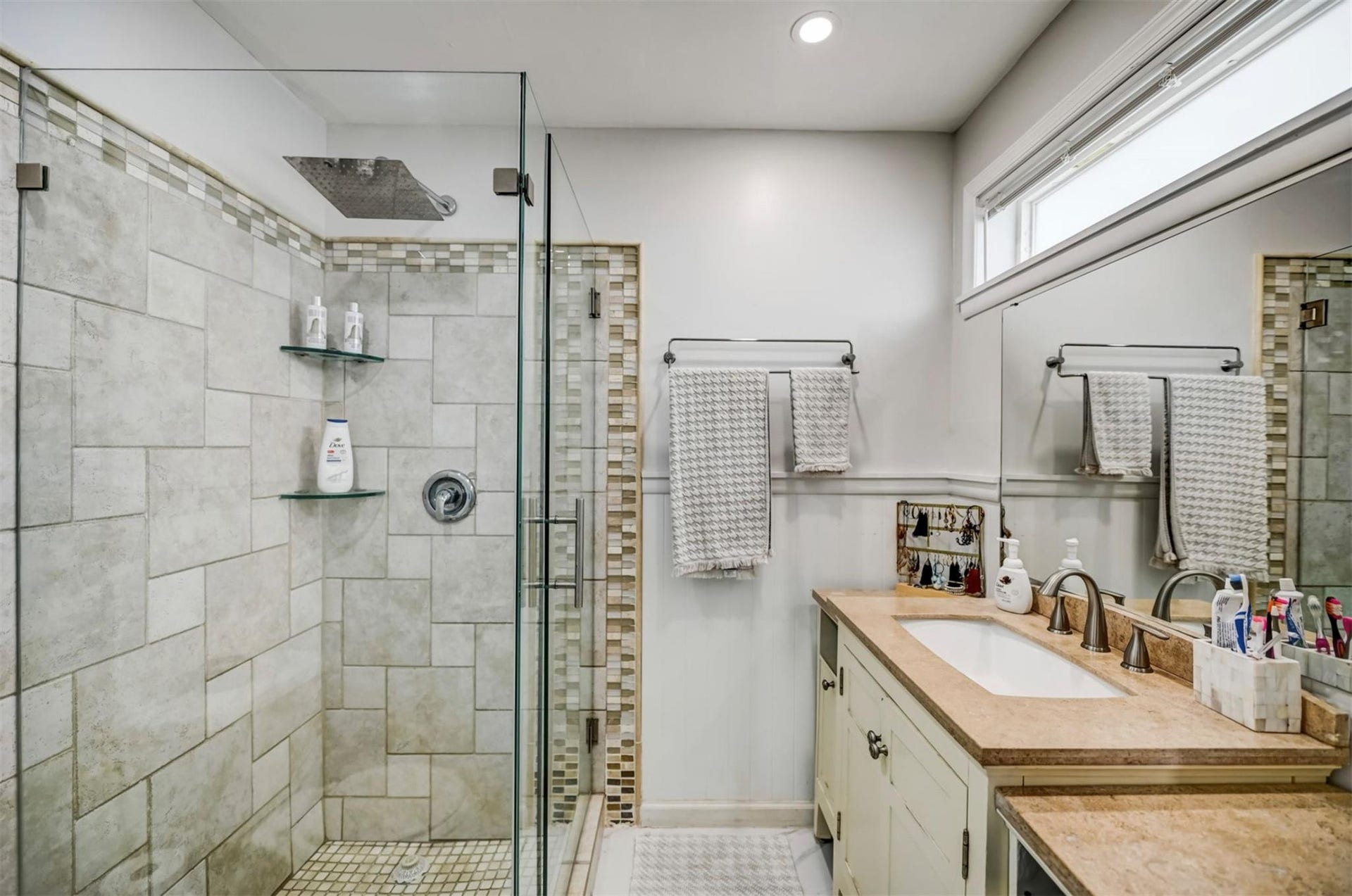 3325 MCKINLEY Street, #3325, Hollywood, Hollywood, FL 33021 Bathroom 2