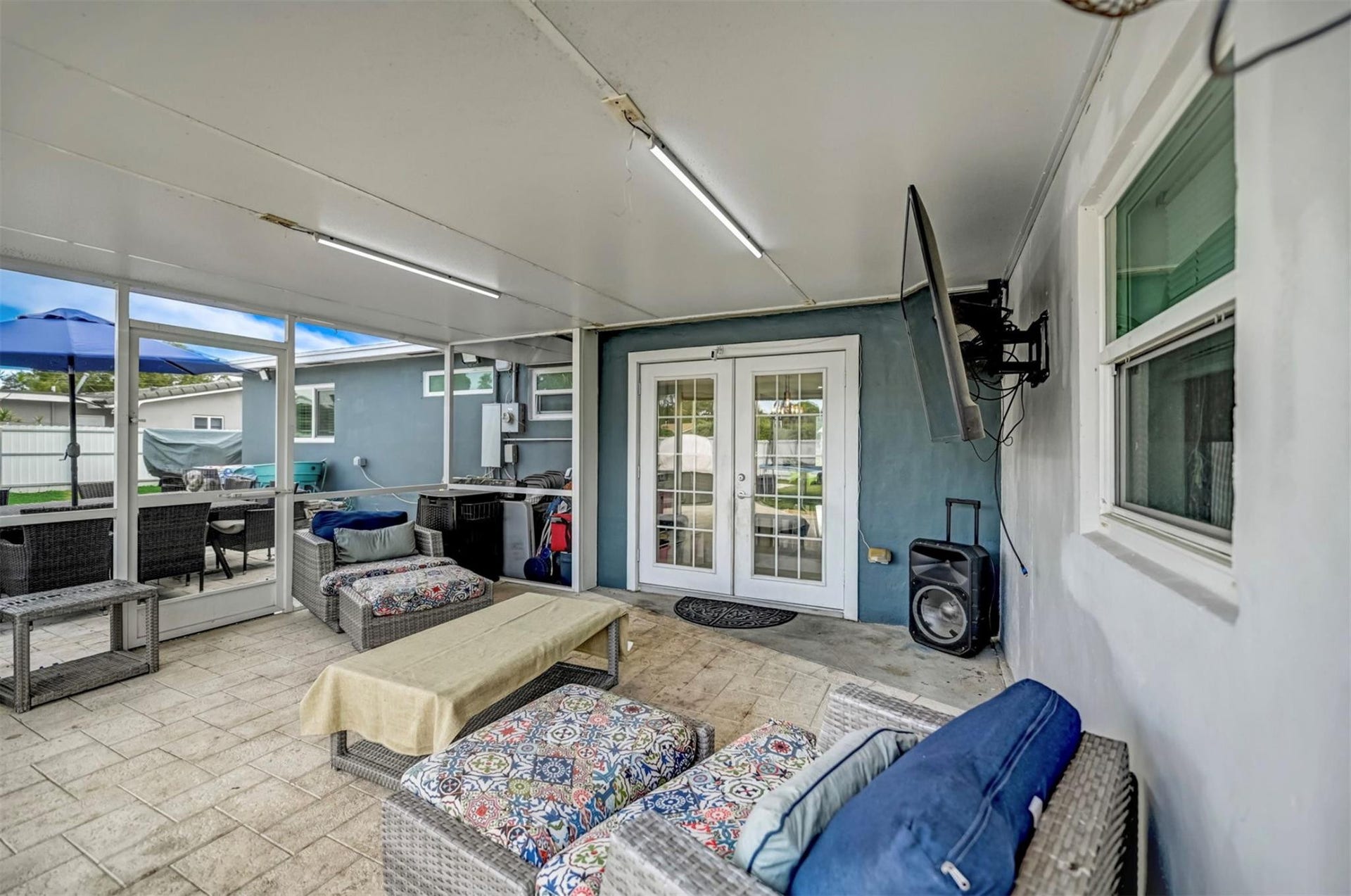3325 MCKINLEY Street, #3325, Hollywood, Hollywood, FL 33021 Back patio