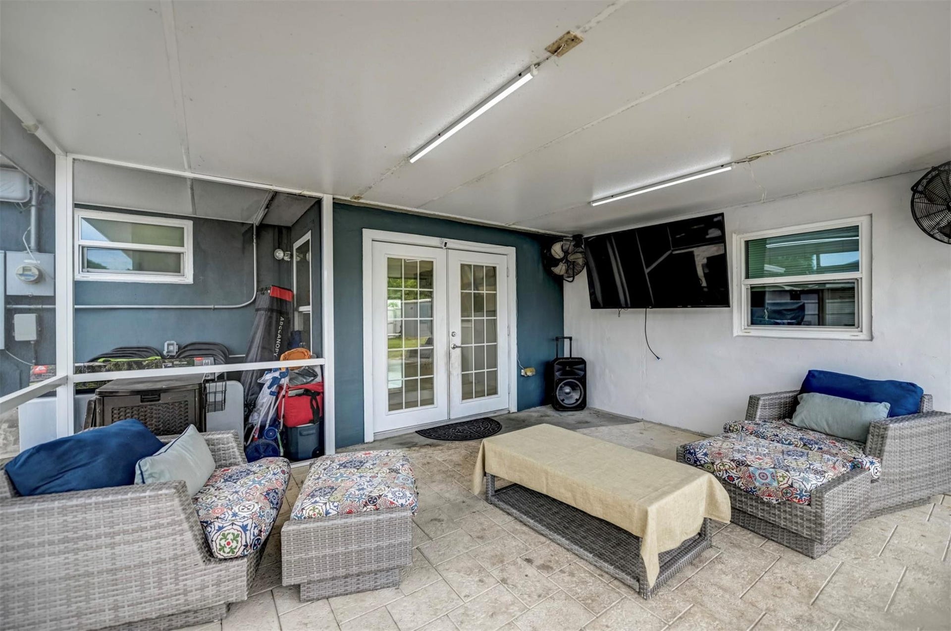 3325 MCKINLEY Street, #3325, Hollywood, Hollywood, FL 33021 Back patio