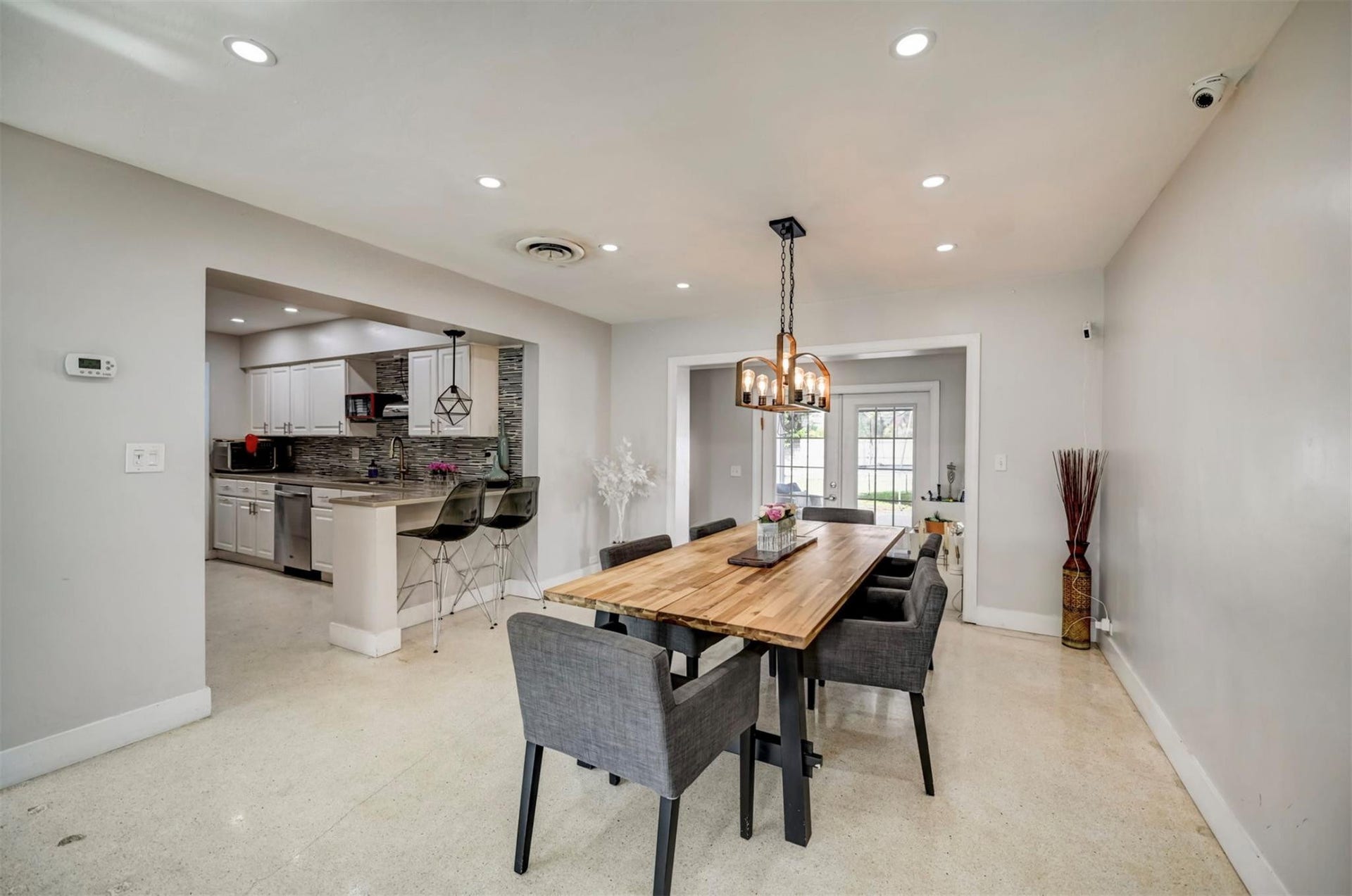 3325 MCKINLEY Street, #3325, Hollywood, Hollywood, FL 33021 Dining room