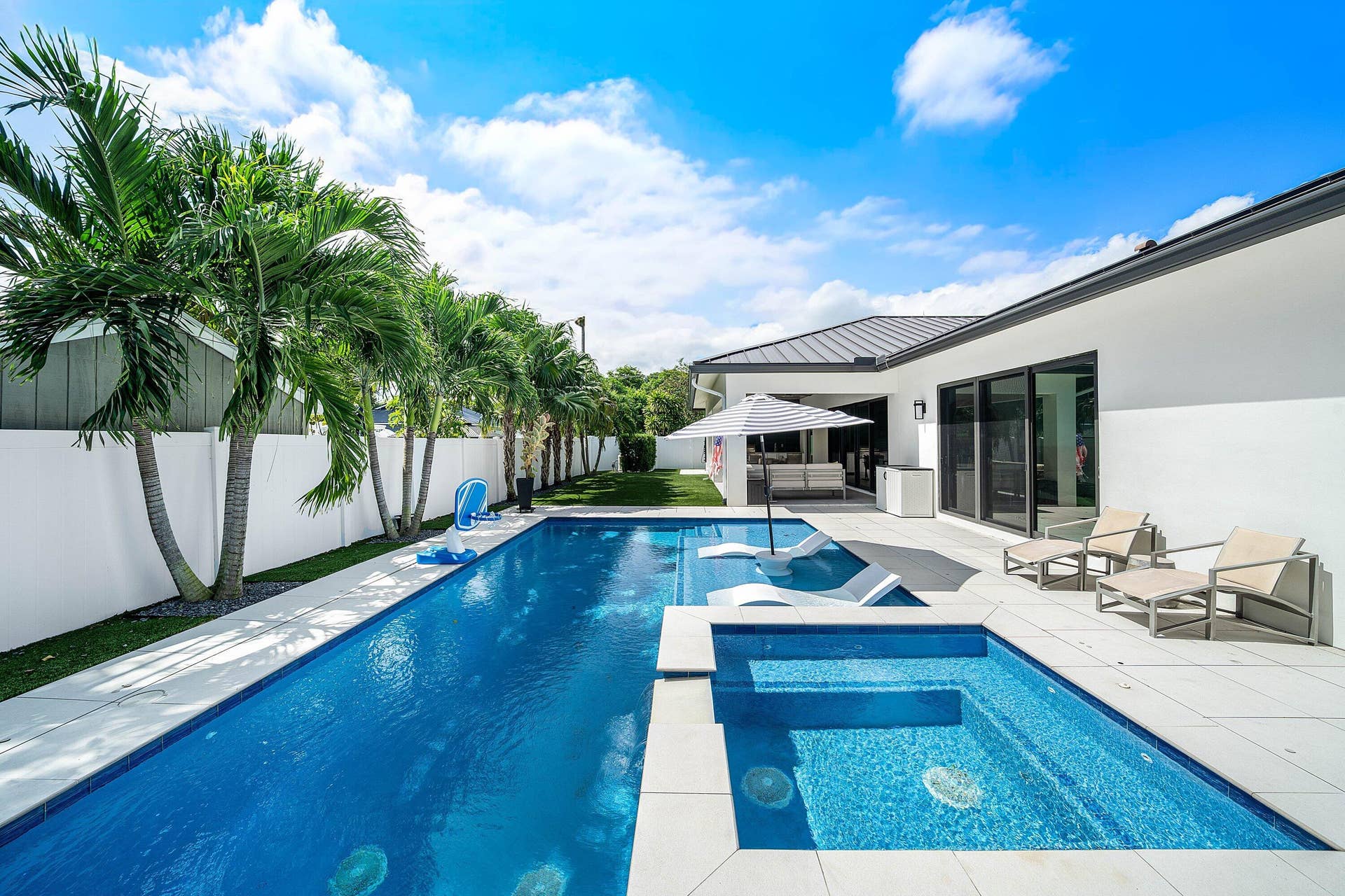918 SW 28th Avenue, Boynton Beach, FL 33435 037-918Southwest28thAvenue-BoyntonBeach-