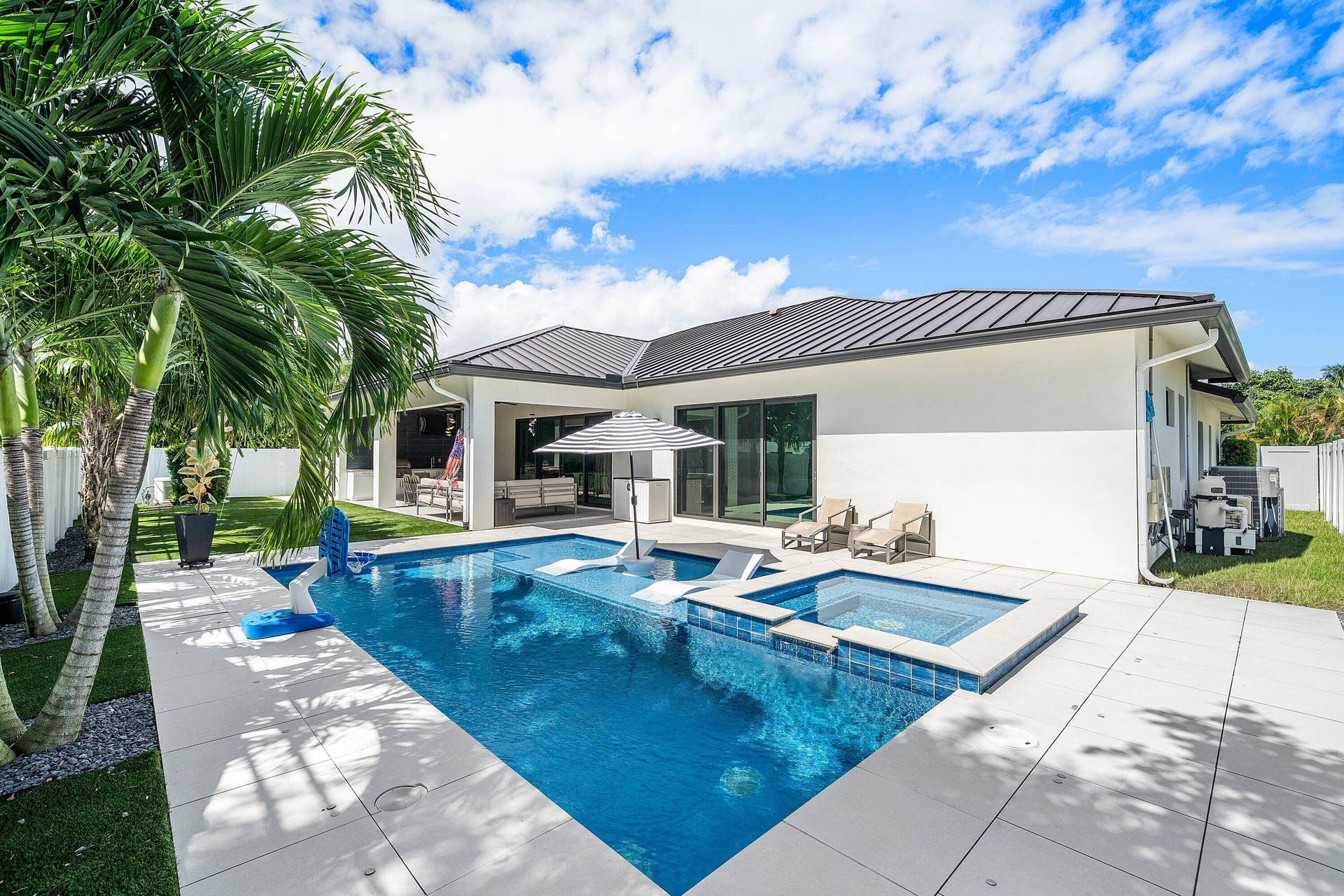 918 SW 28th Avenue, Boynton Beach, FL 33435 038-918Southwest28thAvenue-BoyntonBeach-