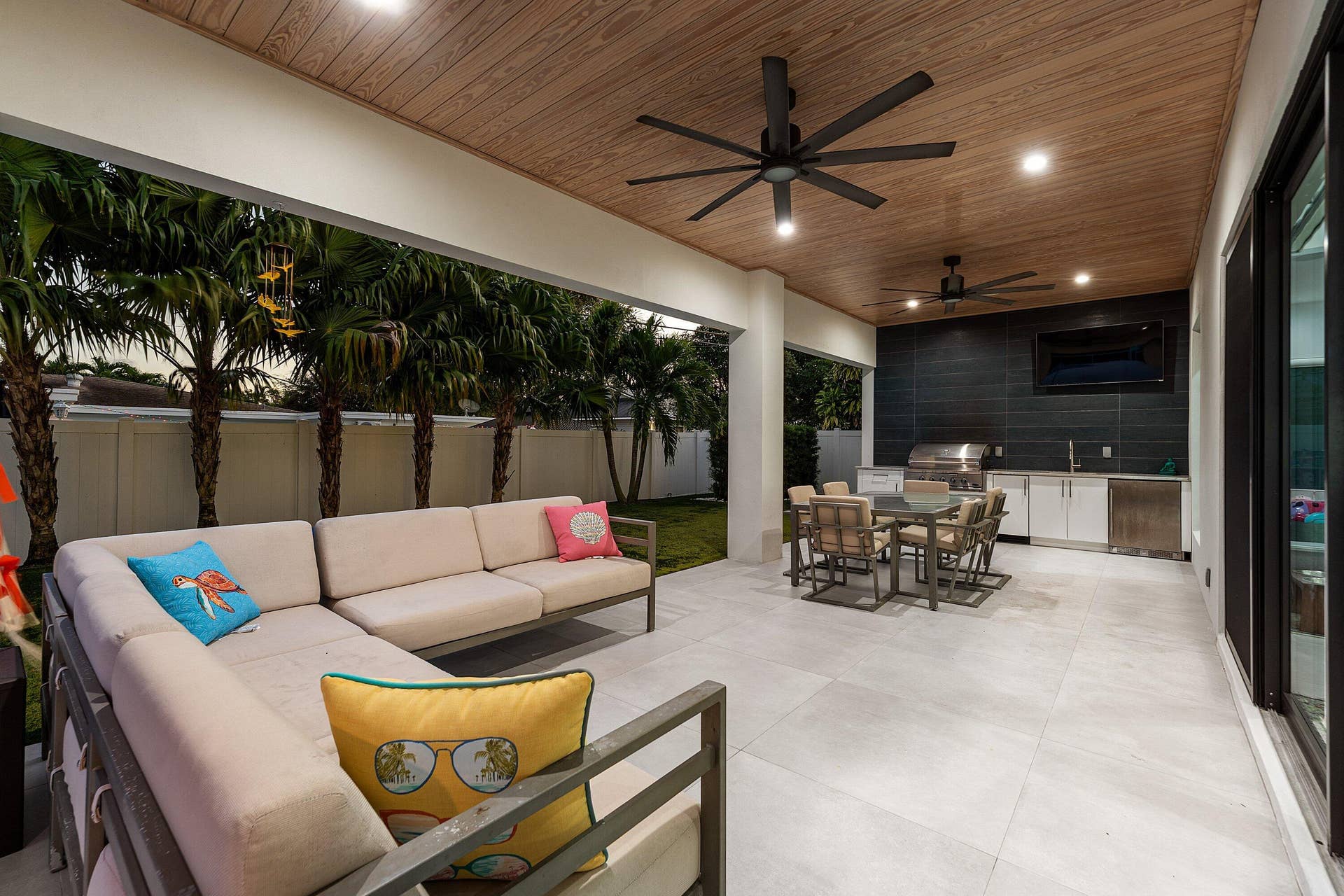 918 SW 28th Avenue, Boynton Beach, FL 33435 070-918Southwest28thAvenue-BoyntonBeach-
