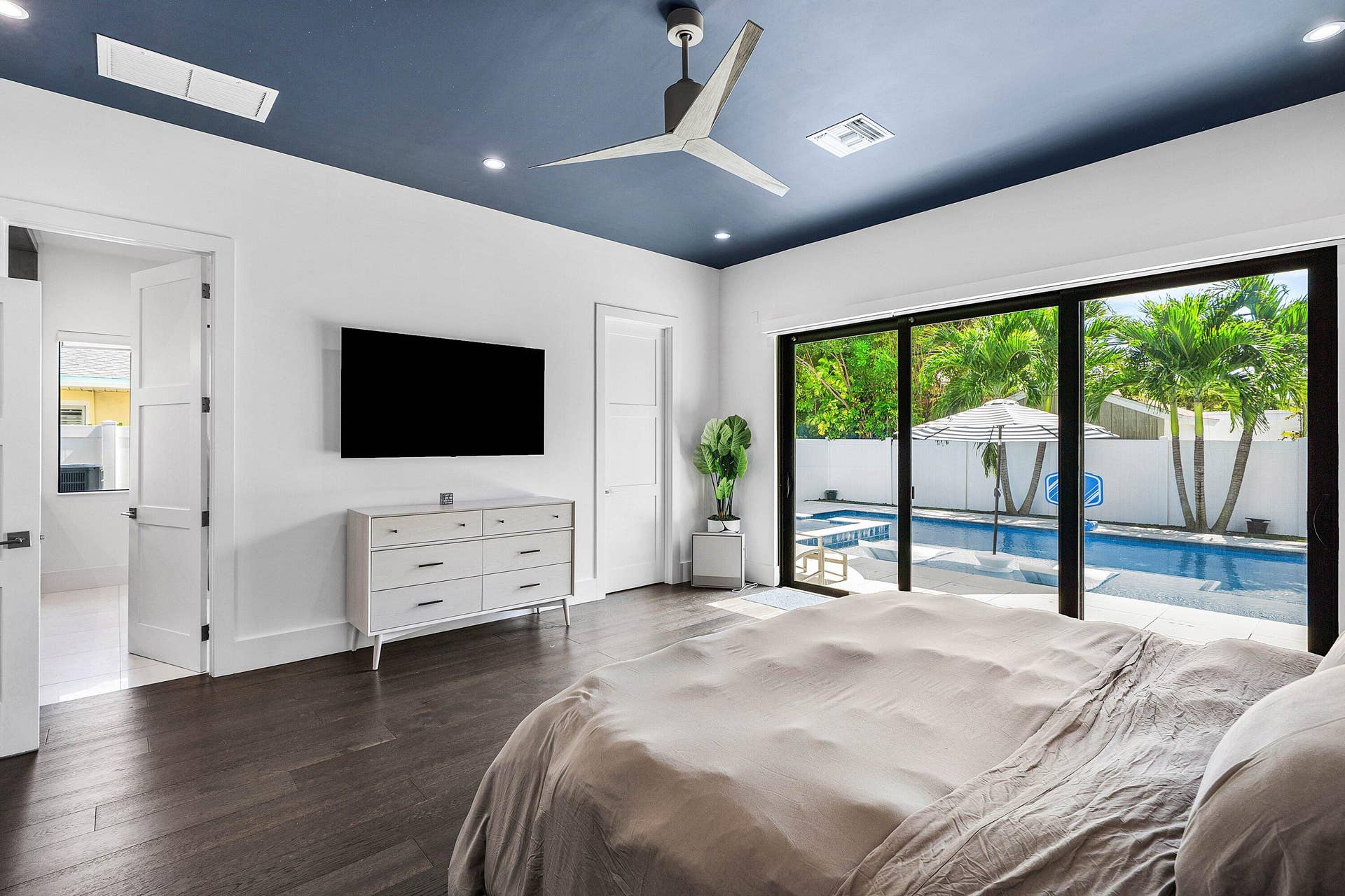 918 SW 28th Avenue, Boynton Beach, FL 33435 028-918Southwest28thAvenue-BoyntonBeach-