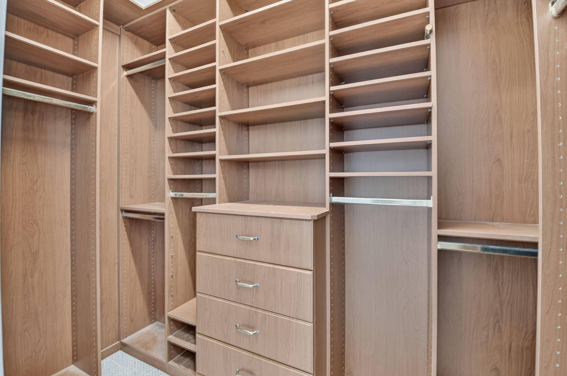 6931 Belmont Shore Drive, Delray Beach, FL 33446 Custom closets
